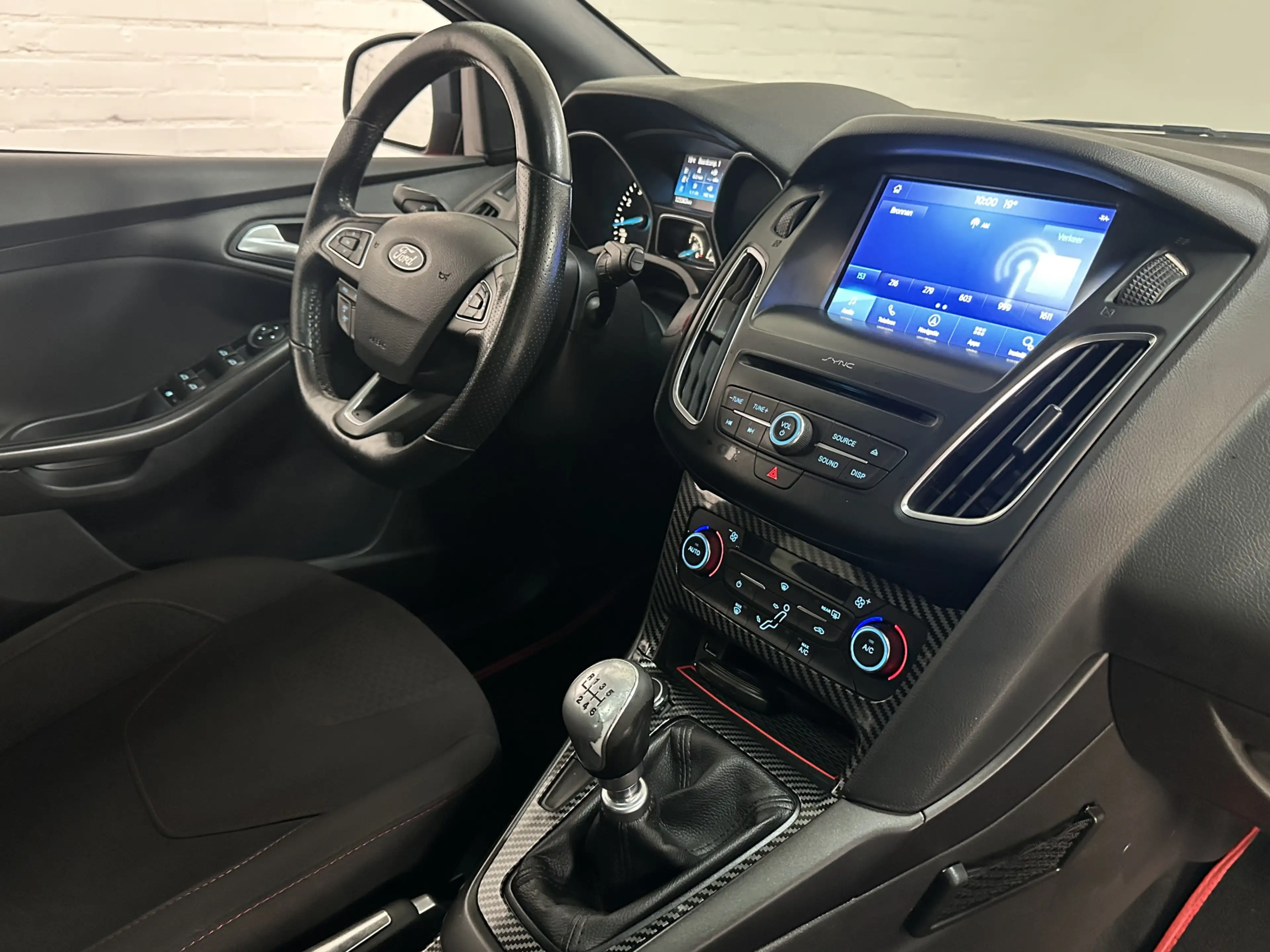Ford Focus 1.5 EcoBoost ST Line Business CLIMA // CAMERA // C — photo 14