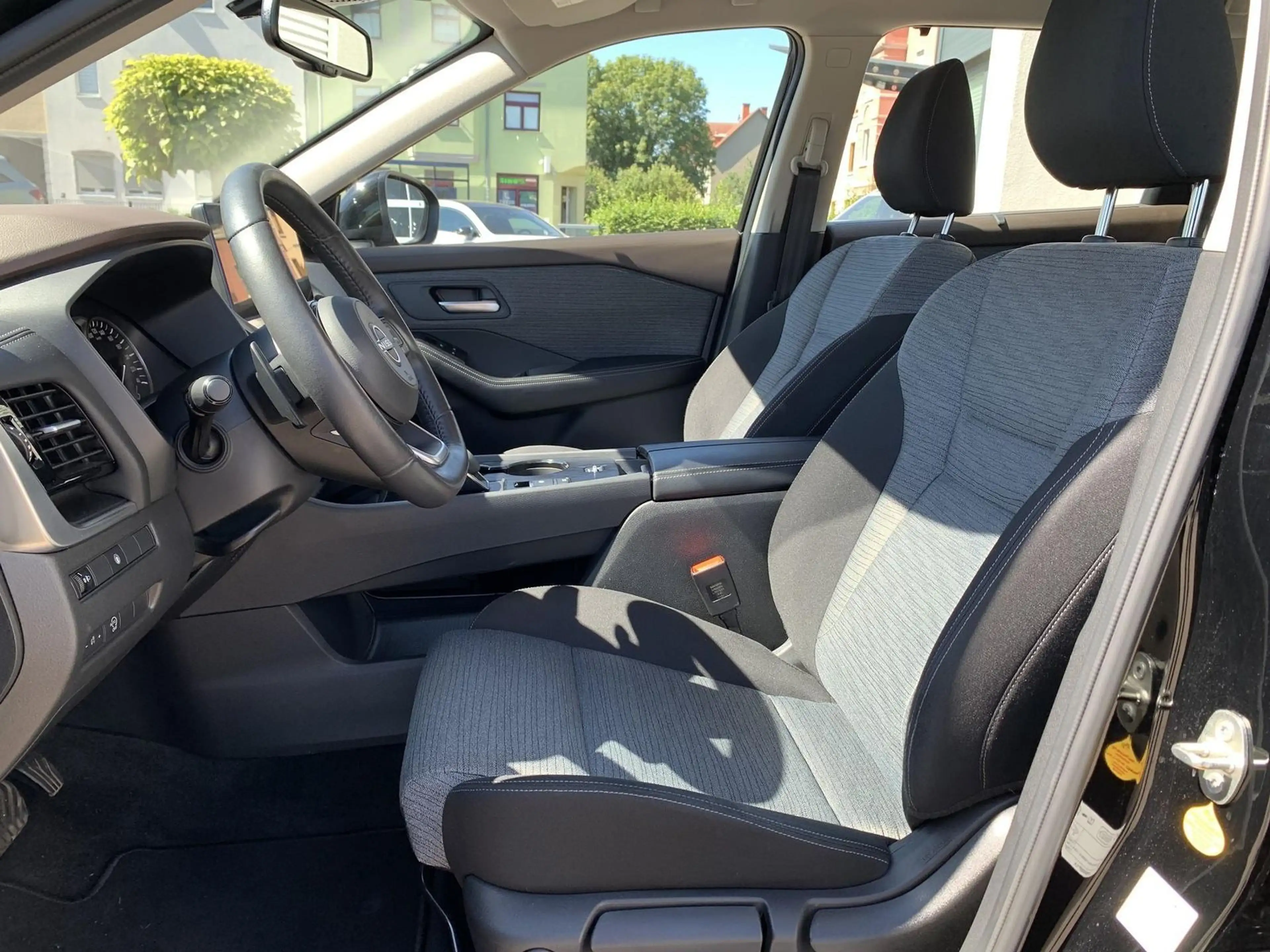 Nissan X-Trail 1.5 DIG Acenta AHK+360*Kamera+Navi+ACC — photo 10