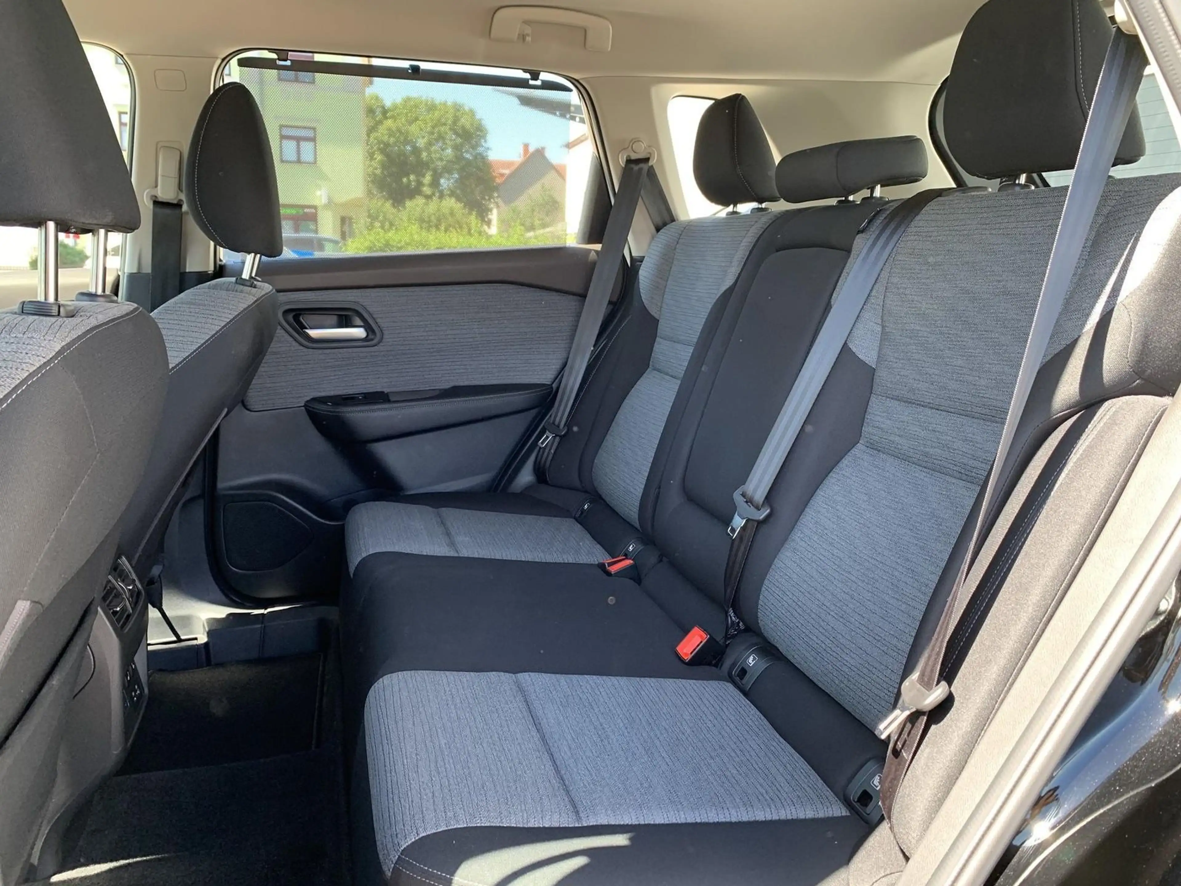 Nissan X-Trail 1.5 DIG Acenta AHK+360*Kamera+Navi+ACC — photo 11