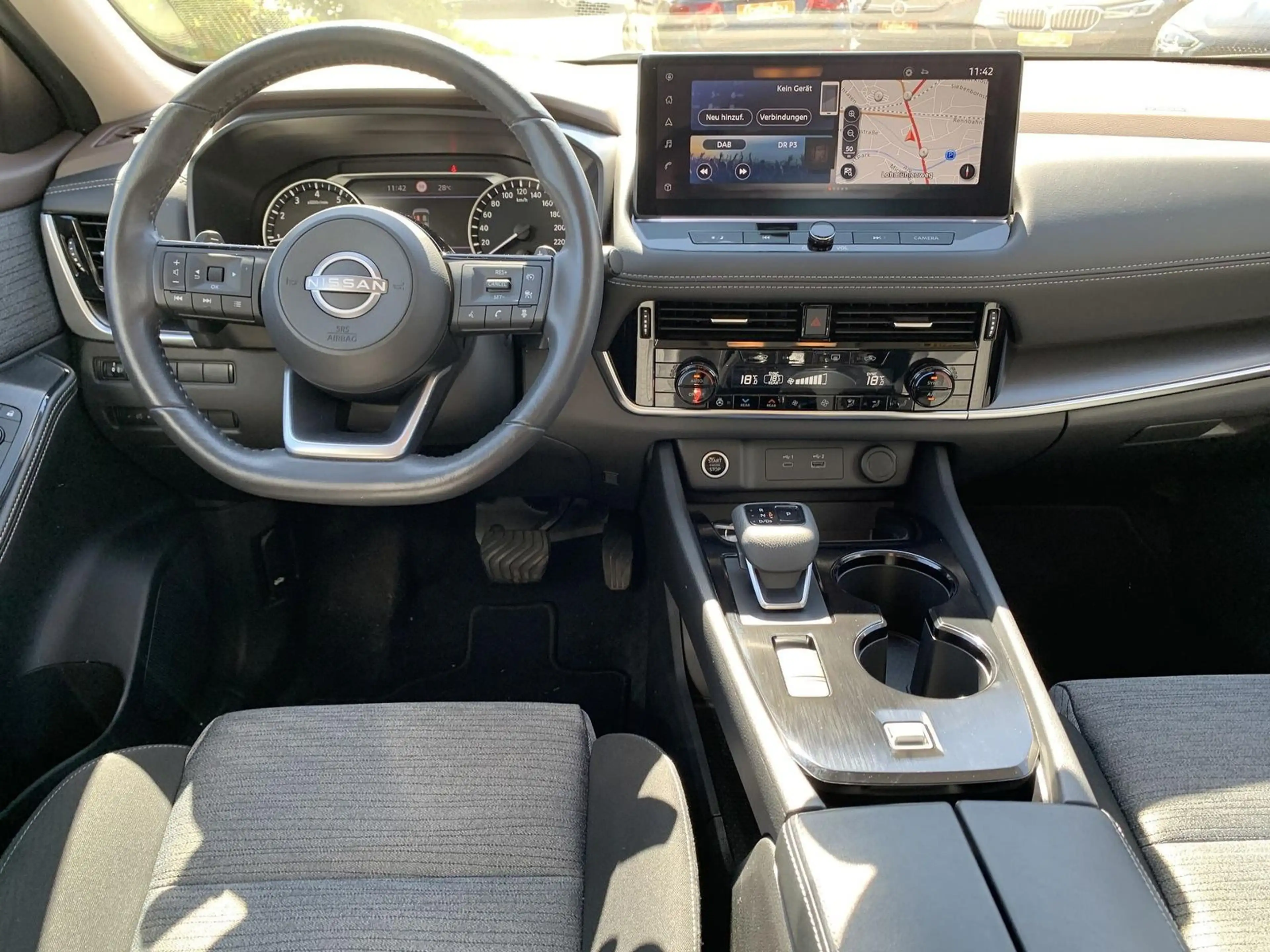 Nissan X-Trail 1.5 DIG Acenta AHK+360*Kamera+Navi+ACC — photo 13