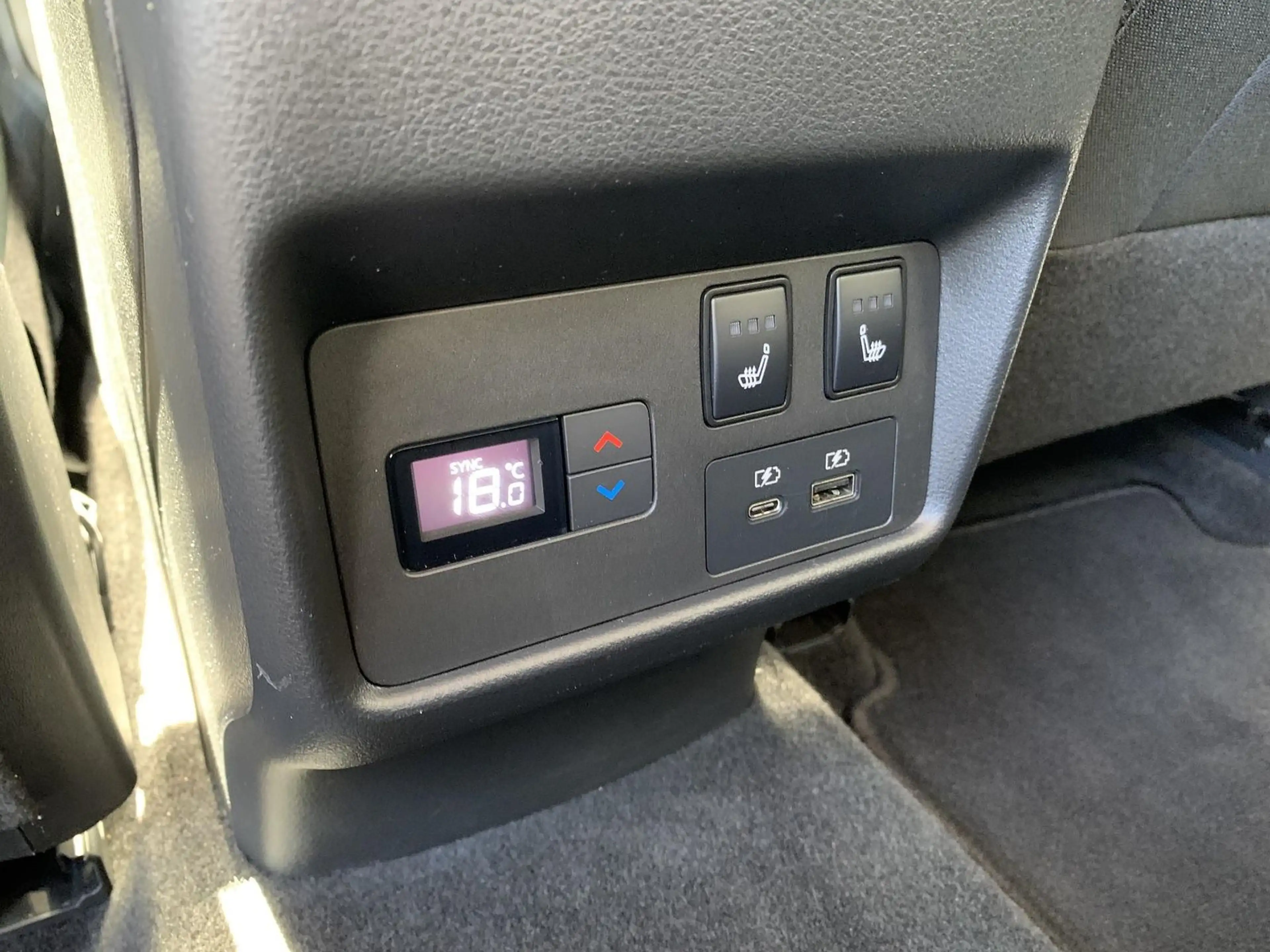 Nissan X-Trail 1.5 DIG Acenta AHK+360*Kamera+Navi+ACC — photo 12