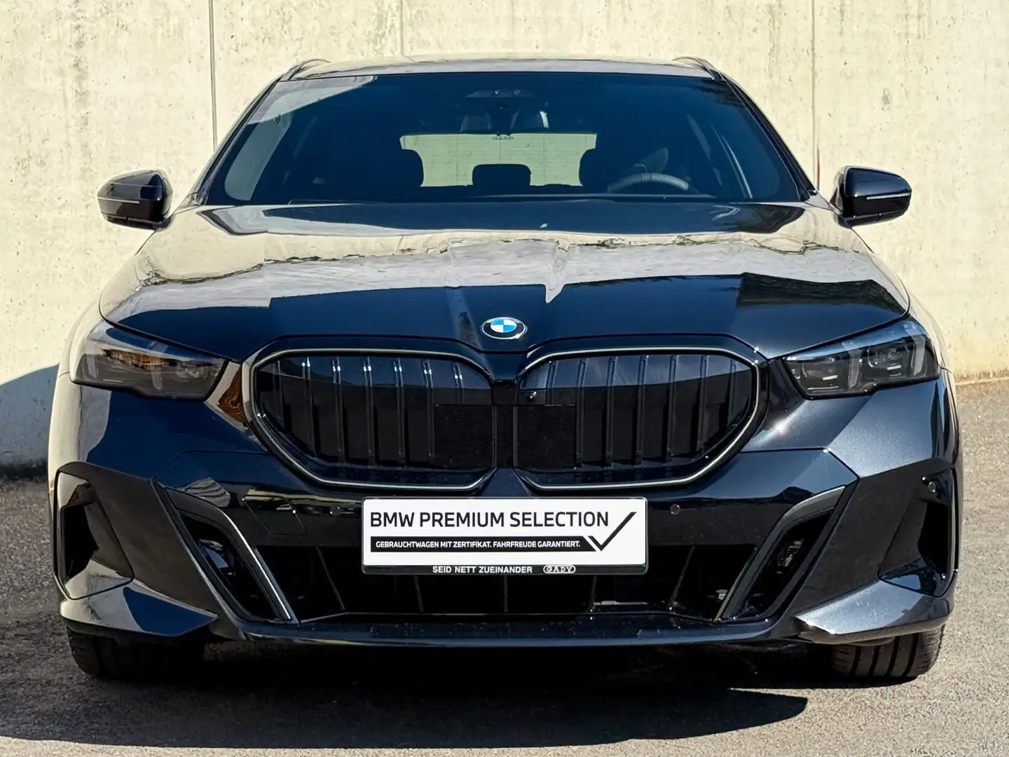 BMW 520 d xDrive Schwarz - 2