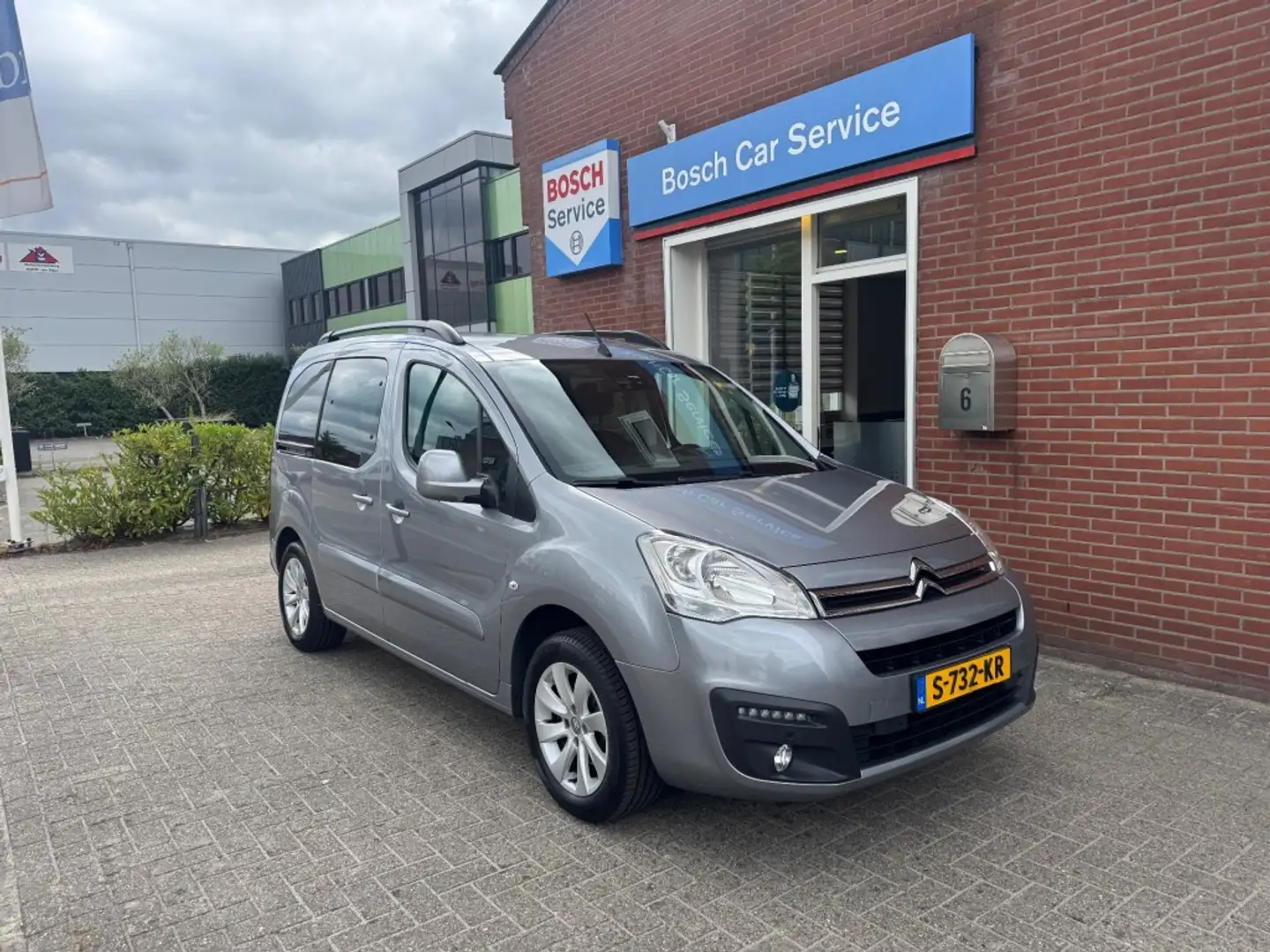 Citroen Berlingo 1.2 PureTech 81kW MPV Gris - 1