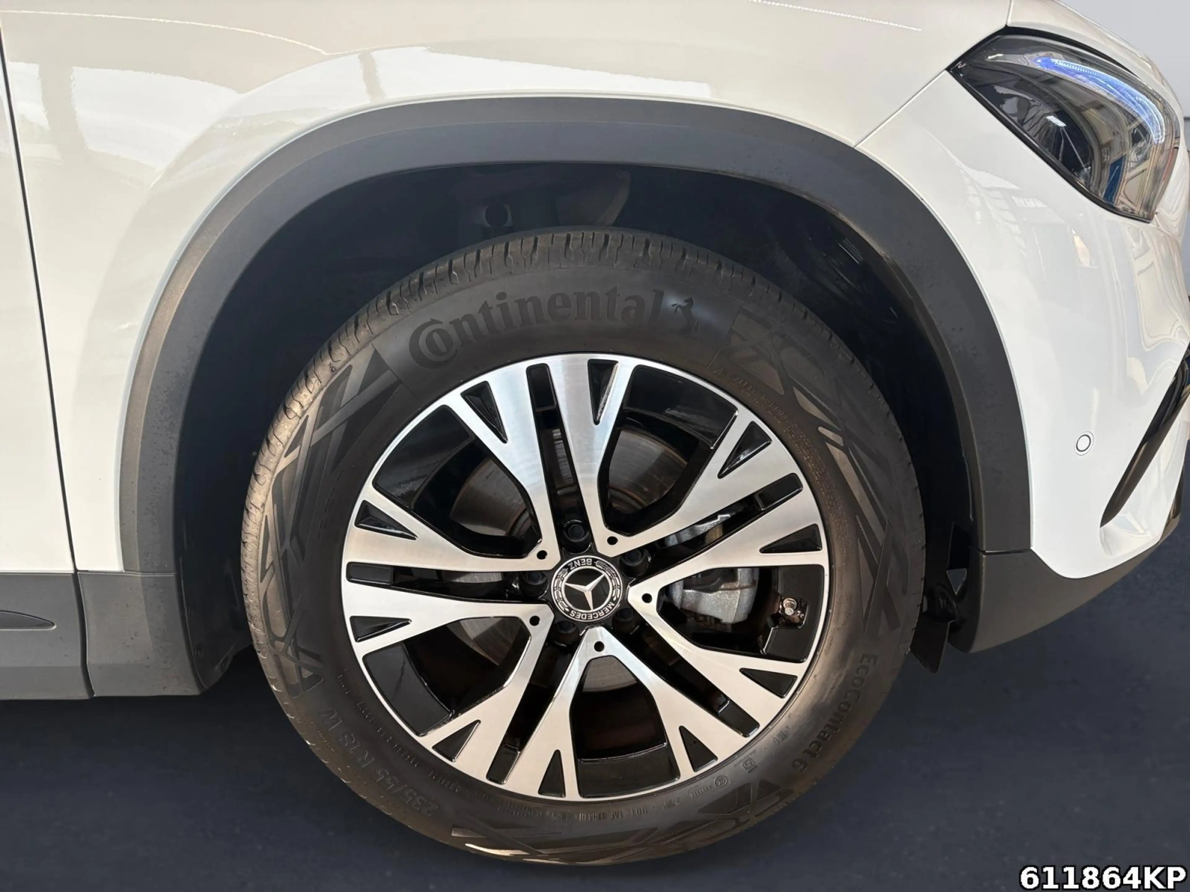 Mercedes-Benz GLA 200 Progressive — photo 5