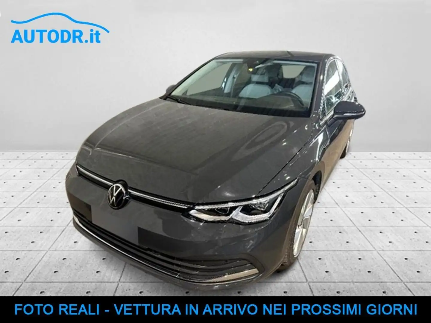 Volkswagen Golf 1.5 TGI 130cv DSG STYLE Fari IQ.Light, ErgoActive Grigio - 1
