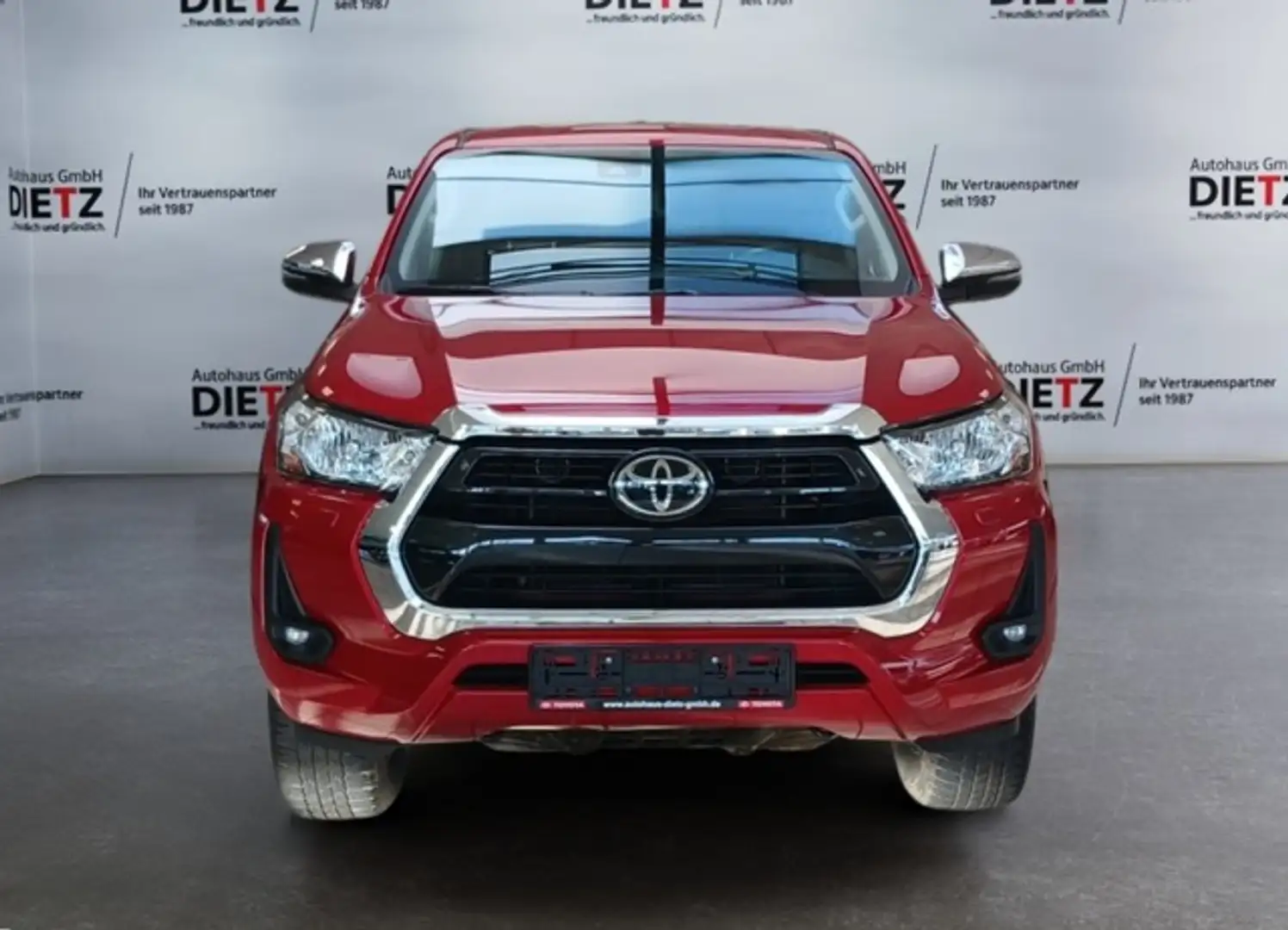 Toyota Hilux 2.8D Double Cab Comfort 4x4*NAVI*KAM*AHK Rouge - 2
