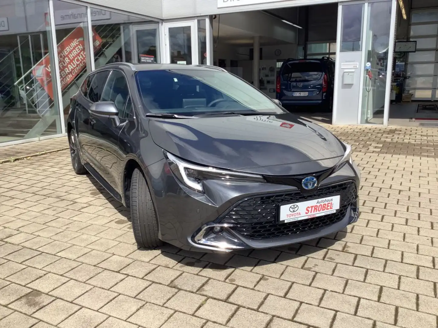 Toyota Corolla 2.0 Hybrid TS Teamplayer in Verschiedenen Farben Grigio - 2