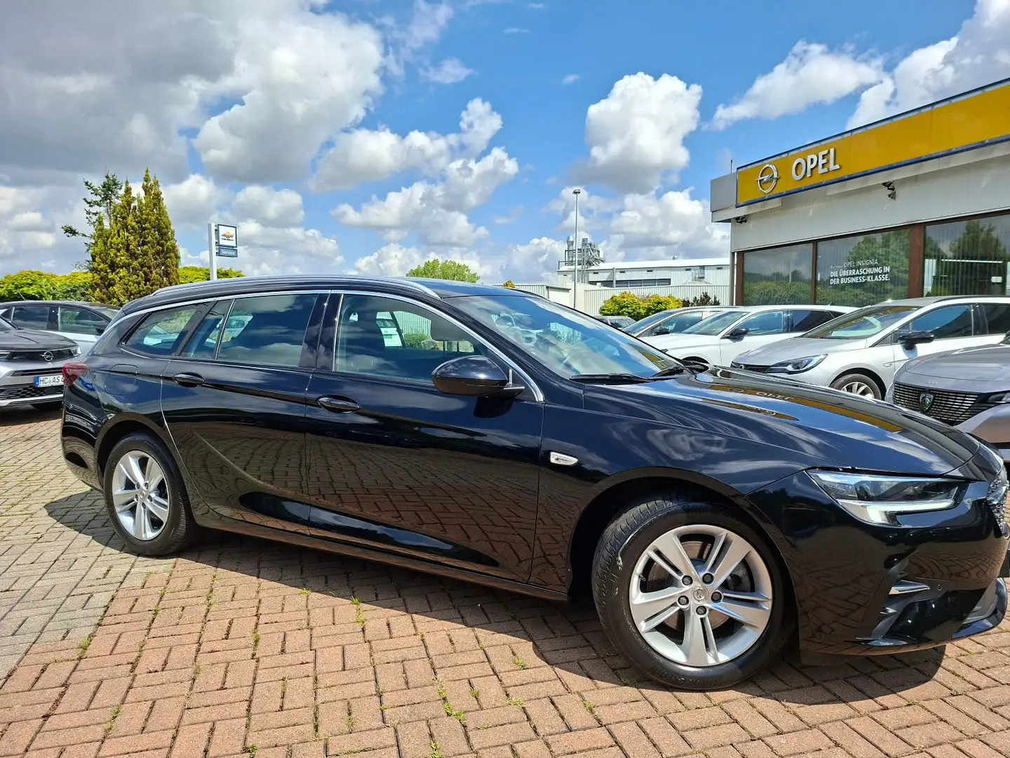 Opel Insignia B ST Elega AT+MATRIX-LED+FLEX-RIDE+FSHZ Schwarz - 1