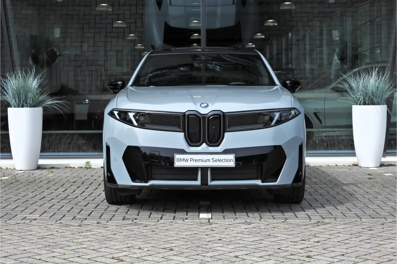 BMW iX3 2026 — фото 10