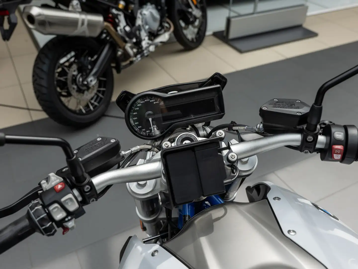 BMW R 1200 R Blanc - 2