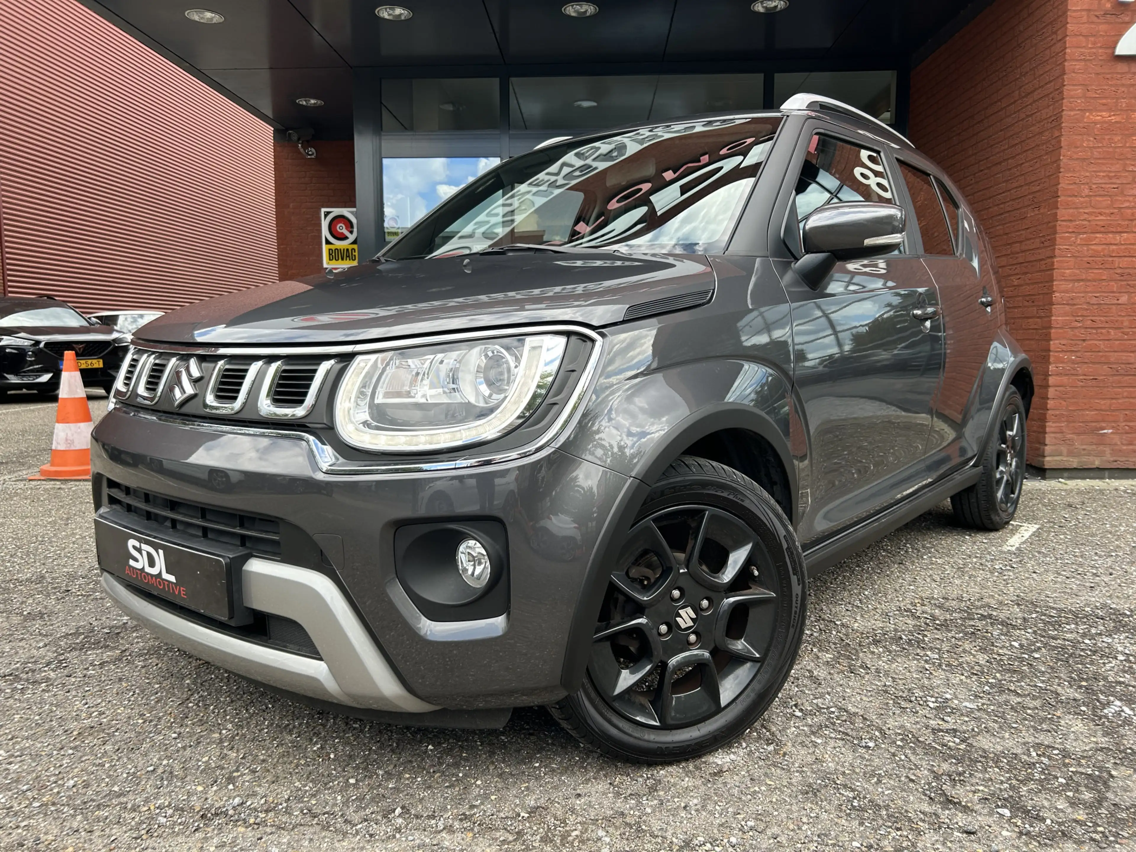 Suzuki Ignis 1.2 Smart Hybrid Style // NAVI + CARPLAY // CAMERA — photo 2