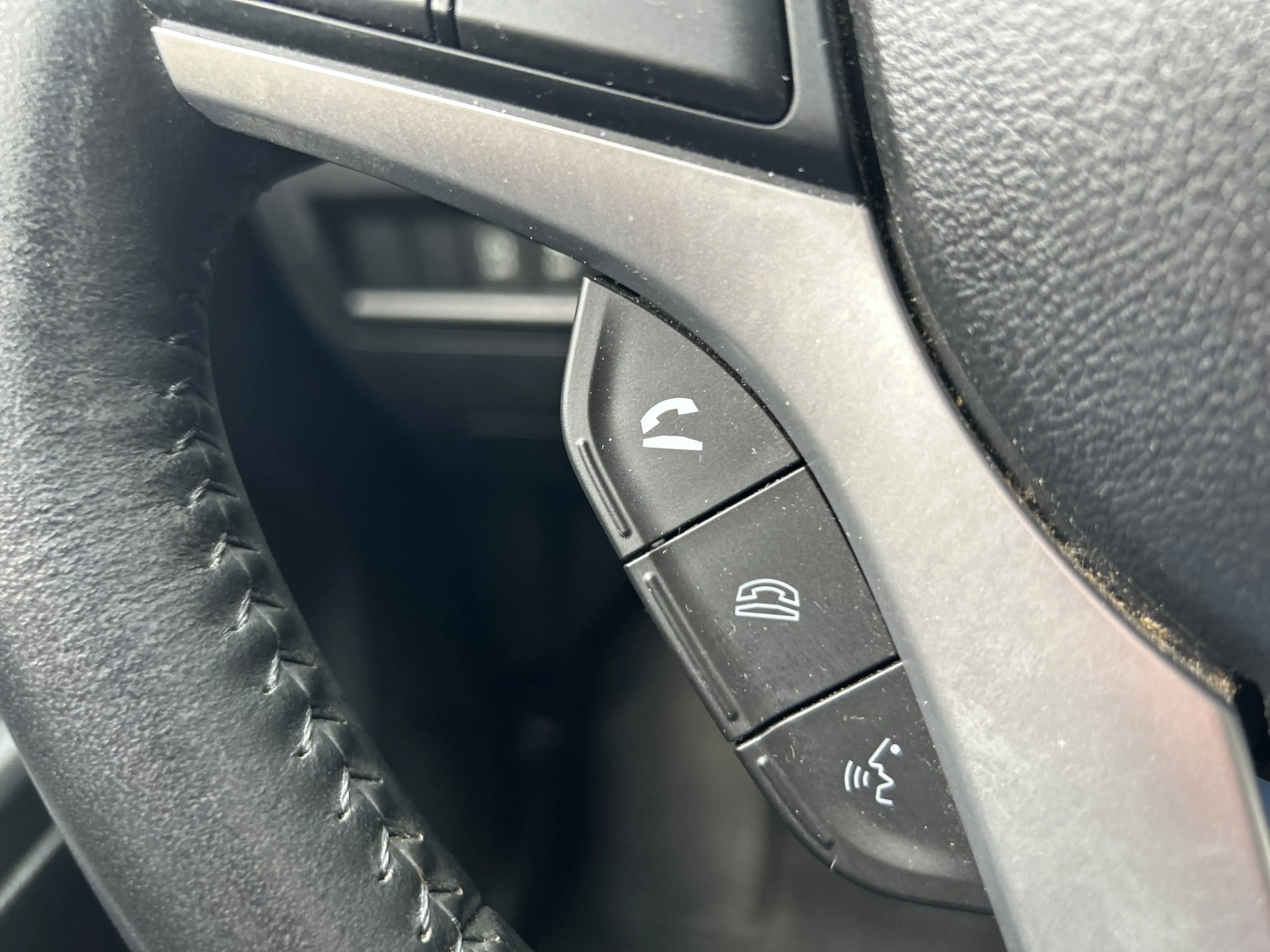Suzuki Ignis 1.2 Smart Hybrid Style // NAVI + CARPLAY // CAMERA — photo 11
