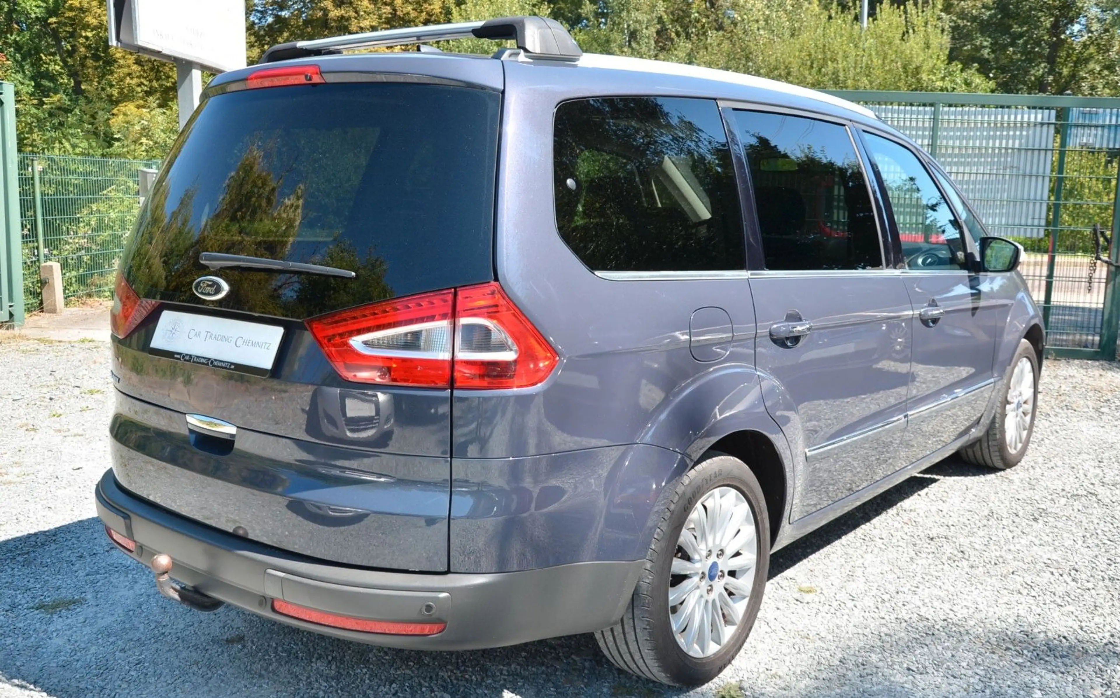 Ford Galaxy Titanium 7 Sitze Navi AHK Klimaautomatik — photo 5