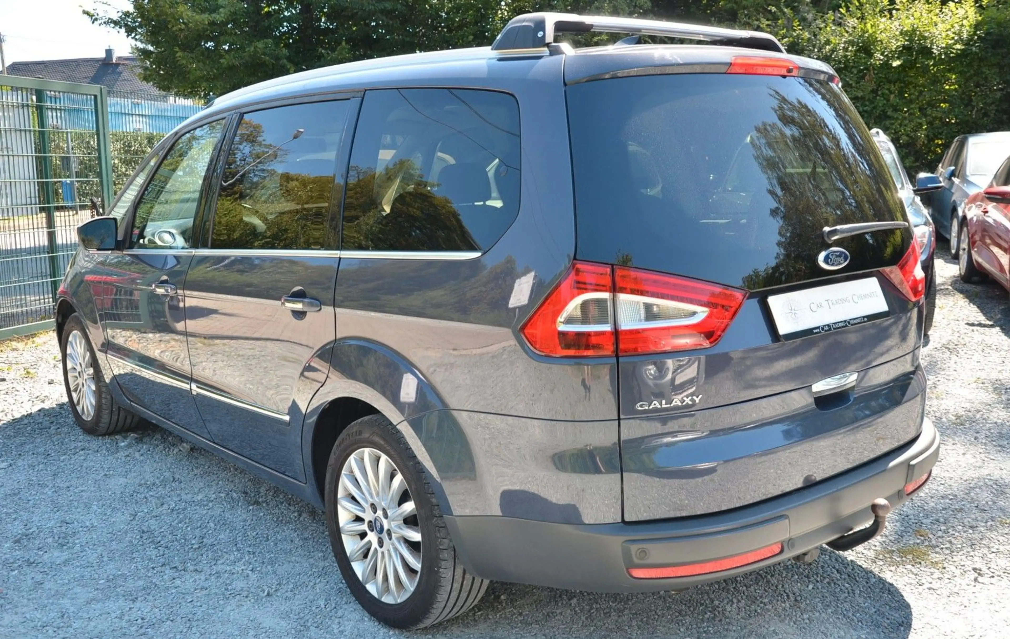 Ford Galaxy Titanium 7 Sitze Navi AHK Klimaautomatik — photo 7