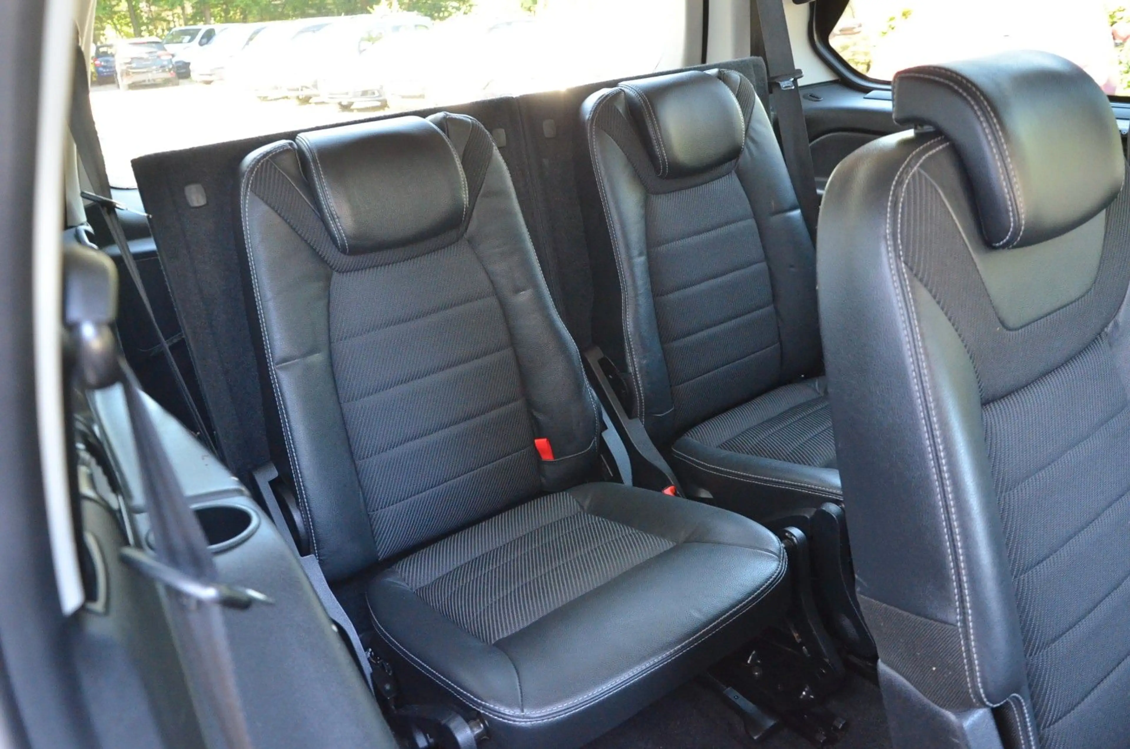 Ford Galaxy Titanium 7 Sitze Navi AHK Klimaautomatik — photo 15