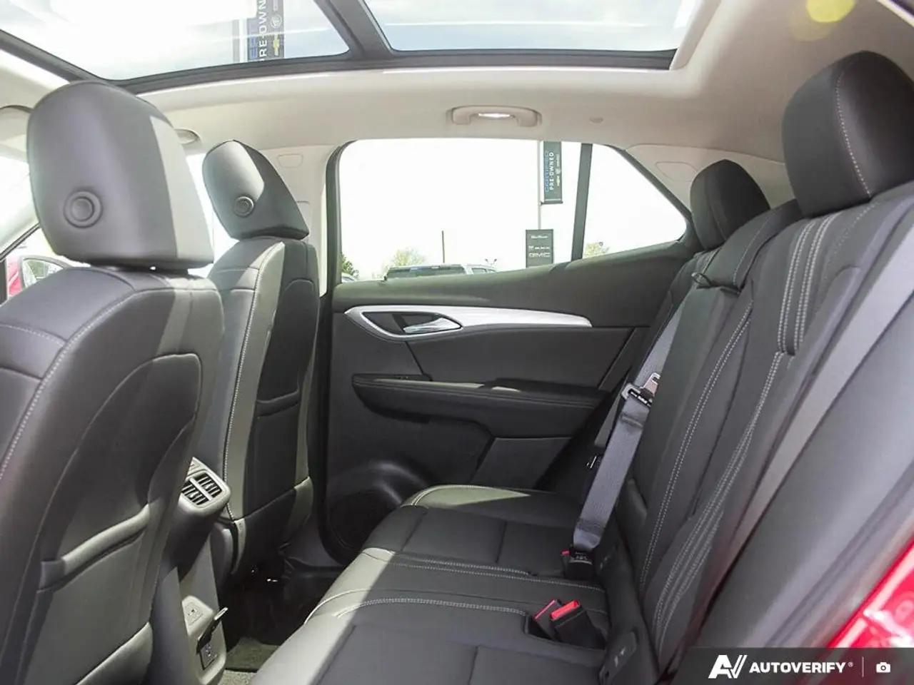 Buick Envision photo Buick Envision