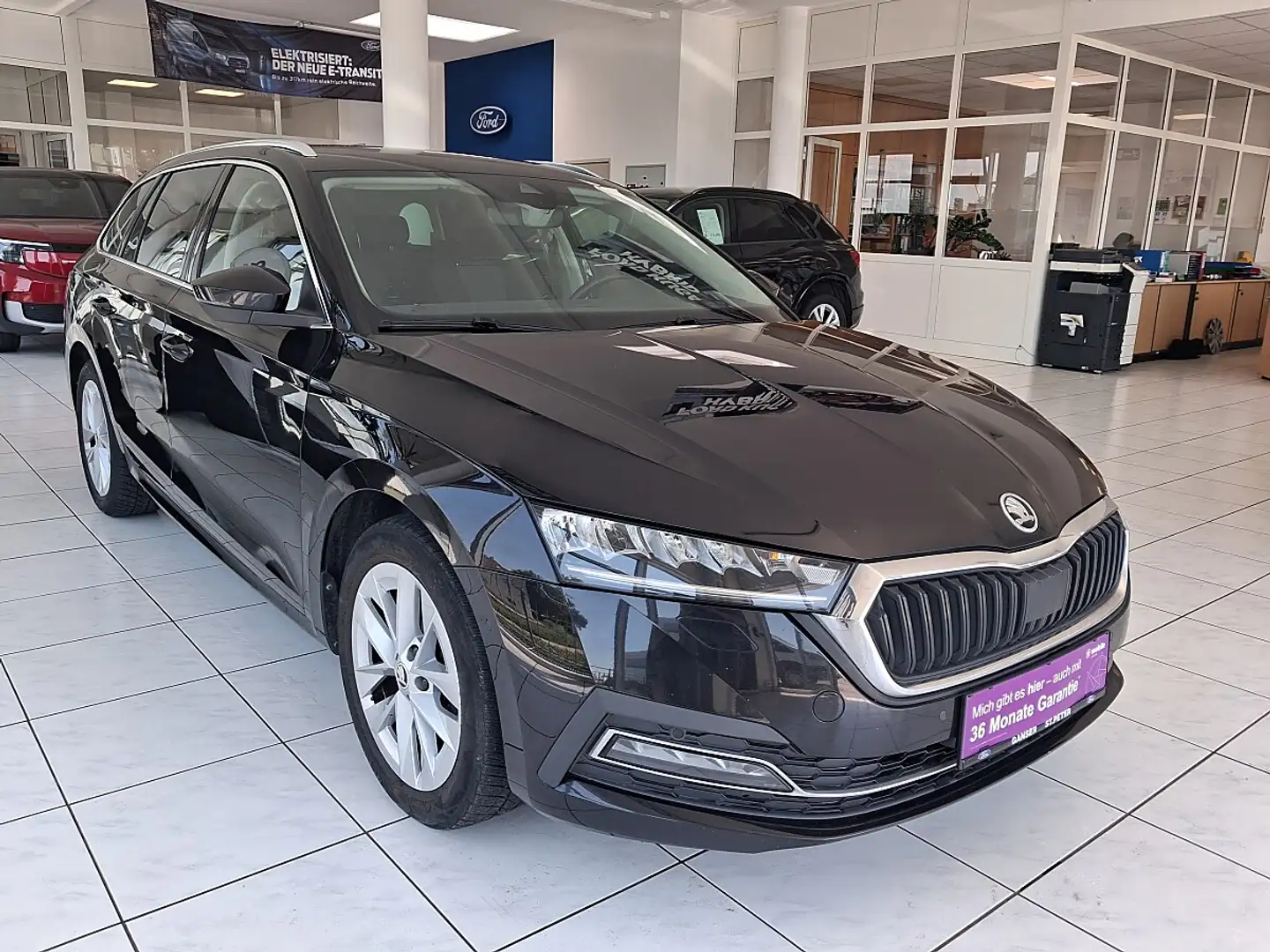 Skoda Octavia 2.0 TDI DPF Ambition Schwarz - 1