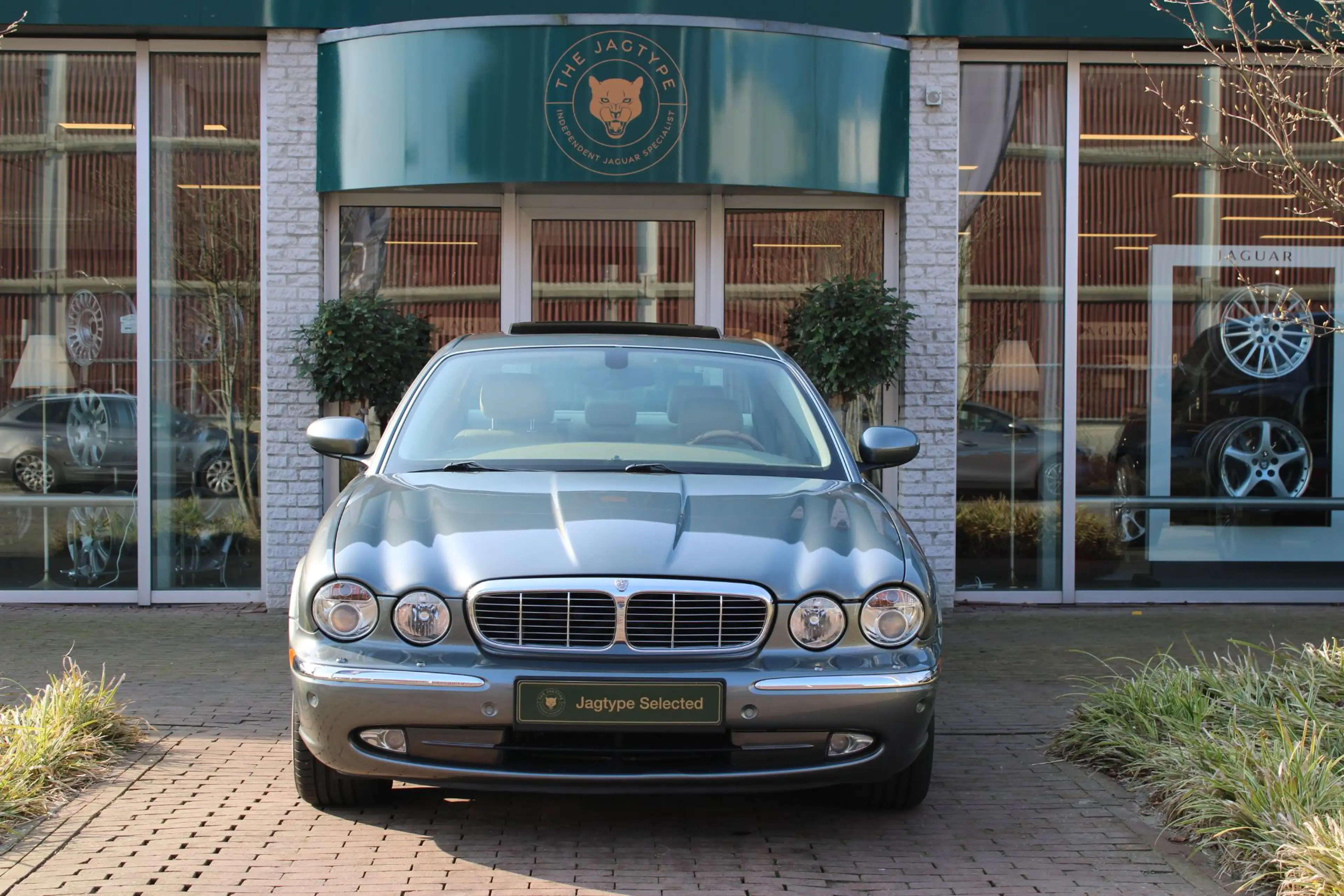 Jaguar XJ 4.2 V8 Executive — photo 7