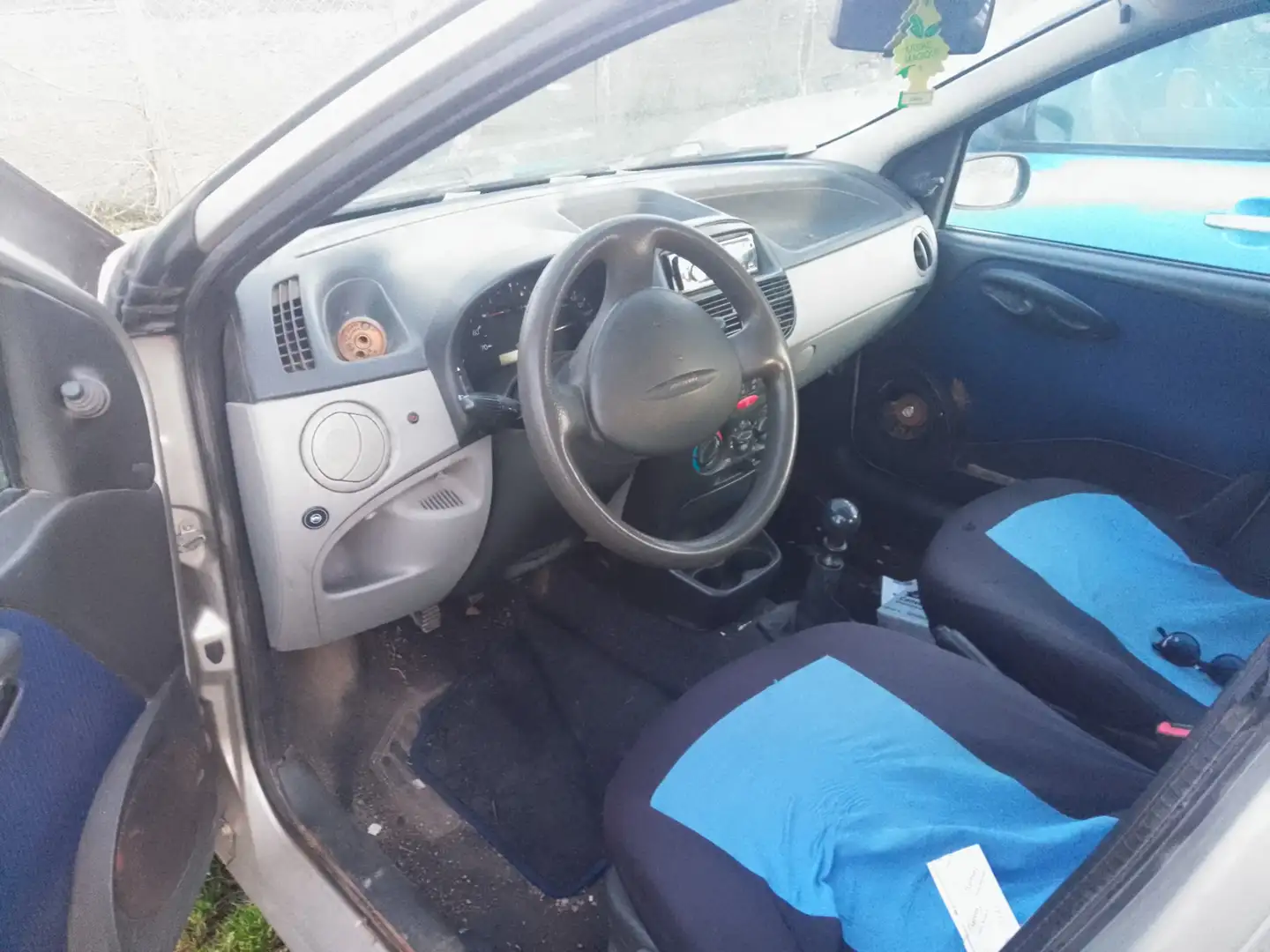 Fiat Punto 5p 1.2 gpl - 2