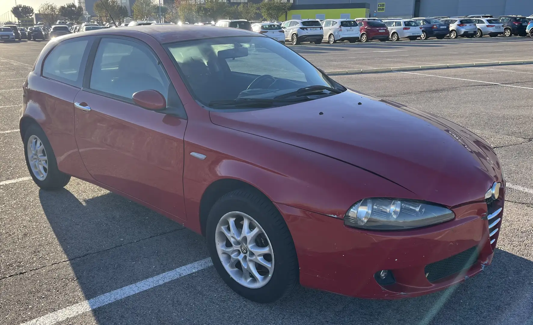 Alfa Romeo 147 Distintive - 2
