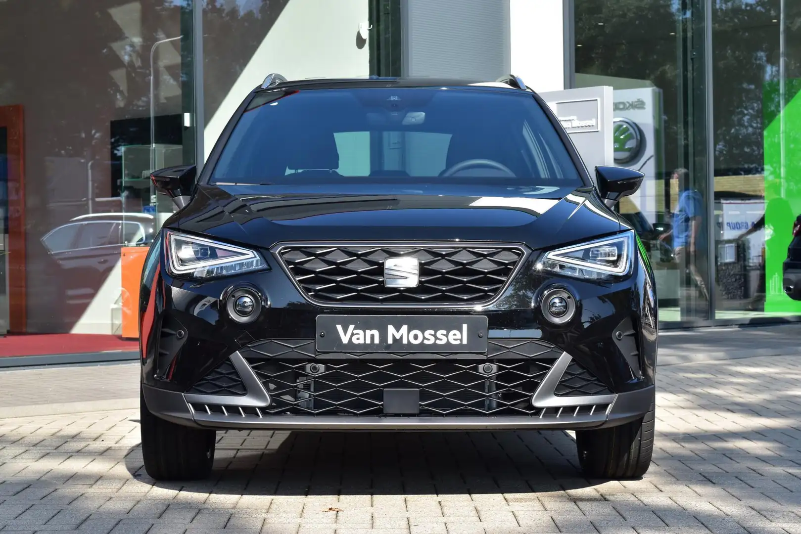 SEAT Arona 1.0 TSI FR | Demonstratievoertuig | Airco | Apple Zwart - 2