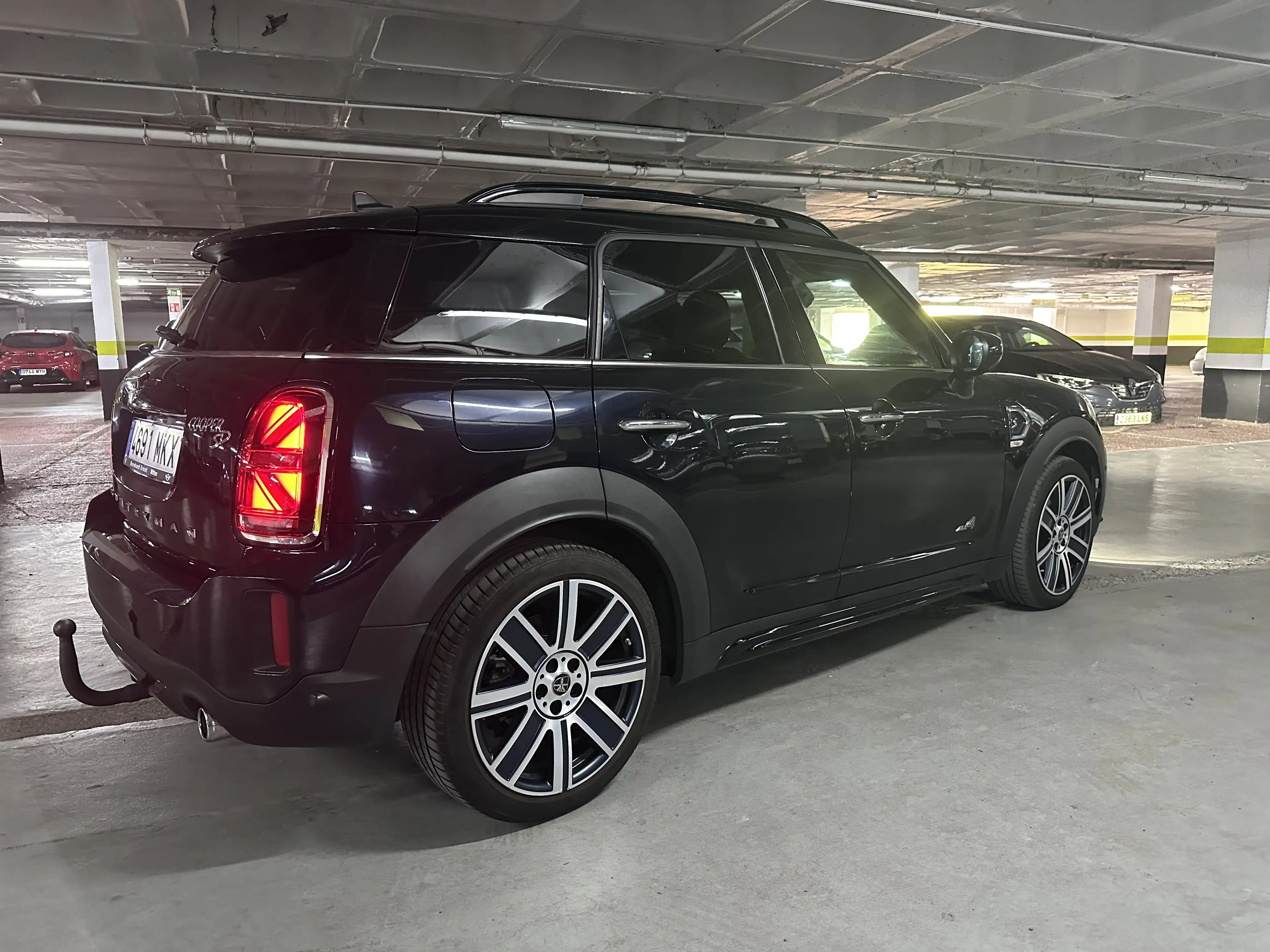 MINI Cooper SD Countryman ALL4 AUT./Full Specs — photo 5