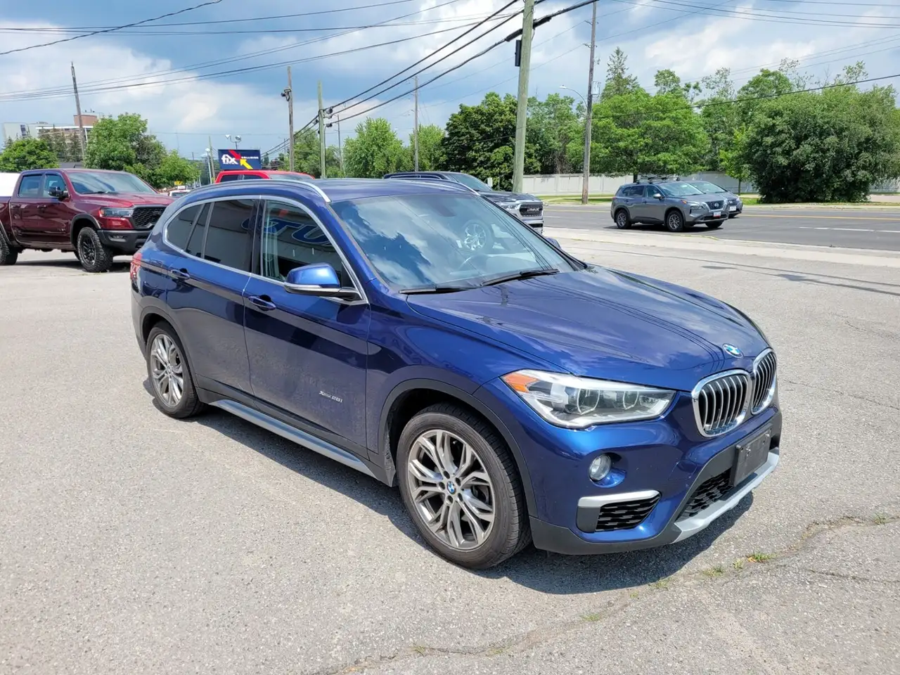 BMW X1 photo BMW X1