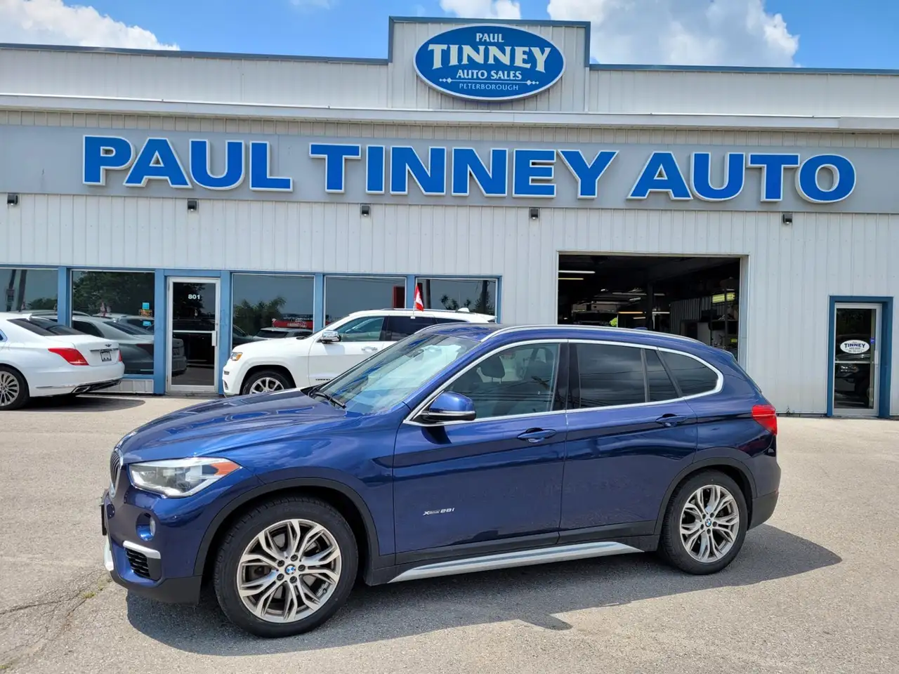 BMW X1 photo BMW X1