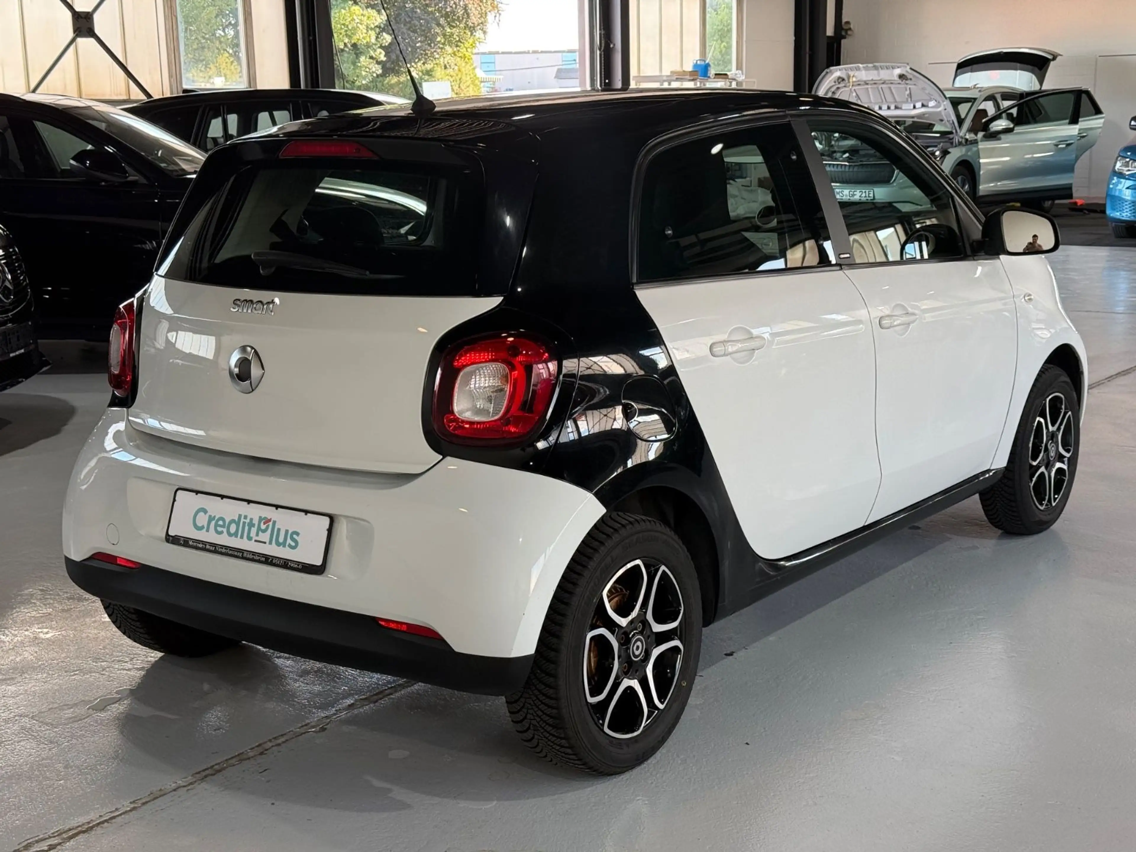 smart forFour forfour 90 PS Cool&Audio LED — photo 4