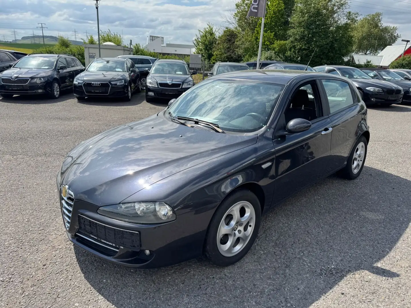 Alfa Romeo 147 1.6 TS ECO 16V Progression Klima 1.Hand PDC Gris - 1