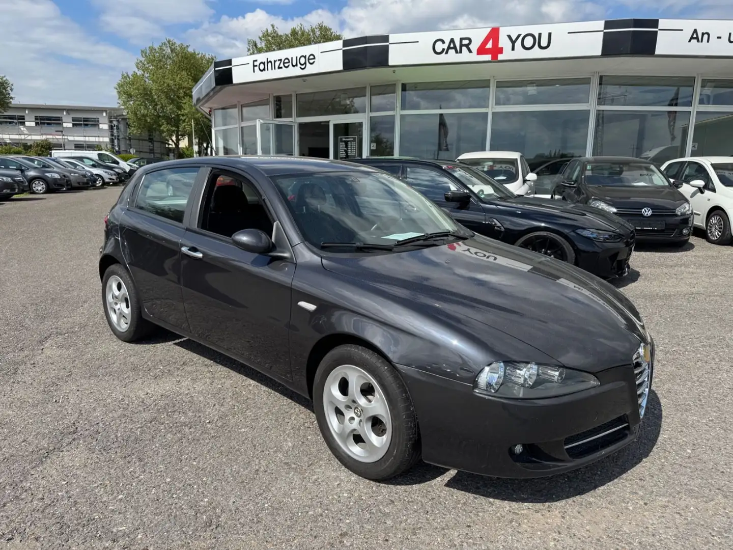 Alfa Romeo 147 1.6 TS ECO 16V Progression Klima 1.Hand PDC Gris - 2