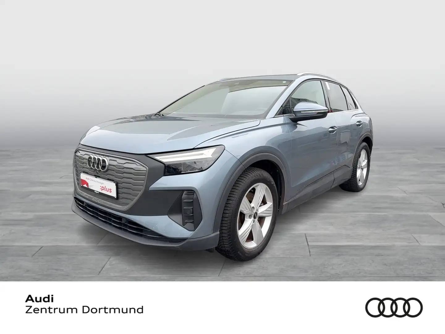 Audi Q4 e-tron 35 PANO ALU19 NAVI+ SITZHEIZ. LED Blau - 1