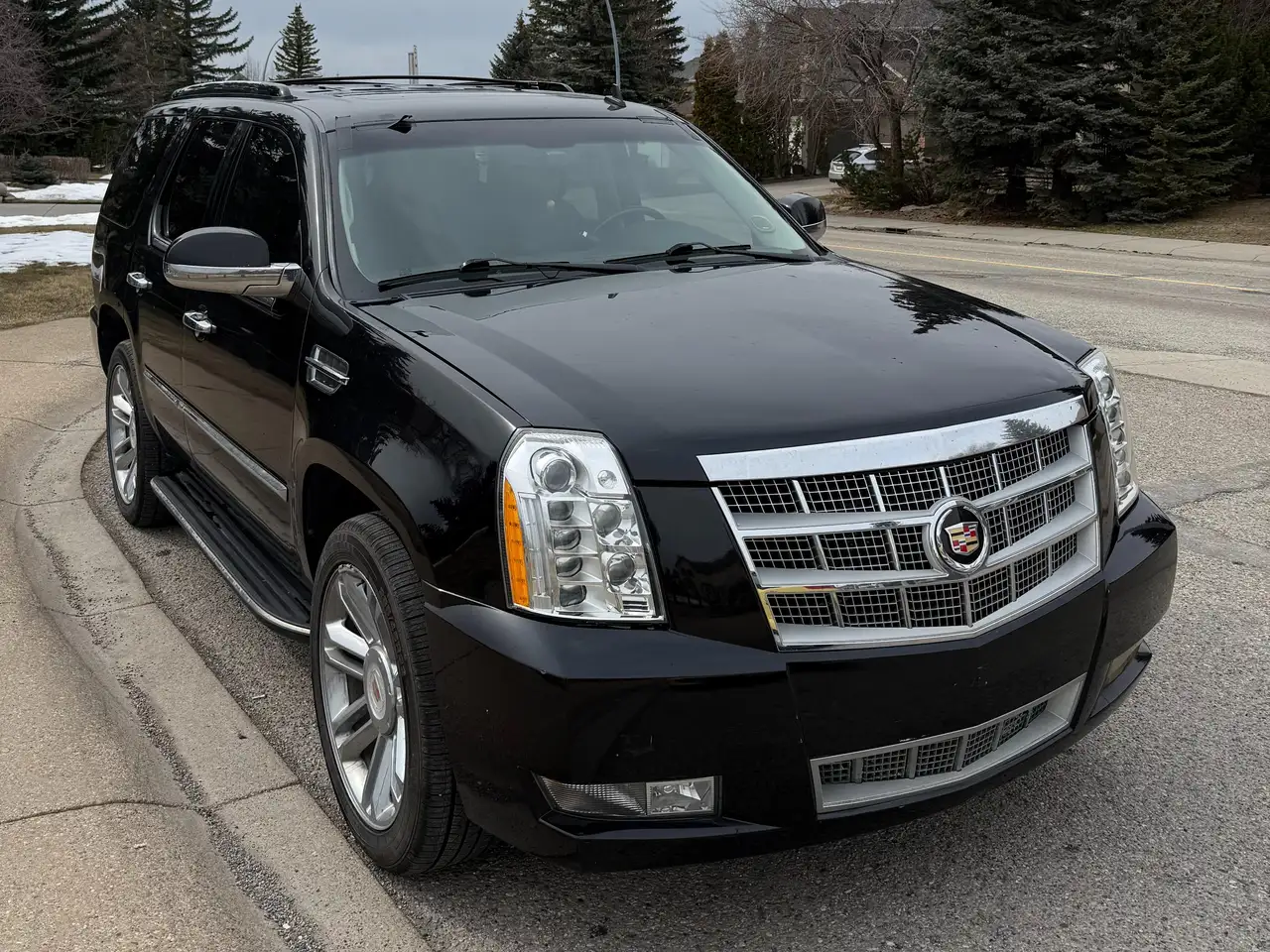 Cadillac Escalade снимка Cadillac Escalade