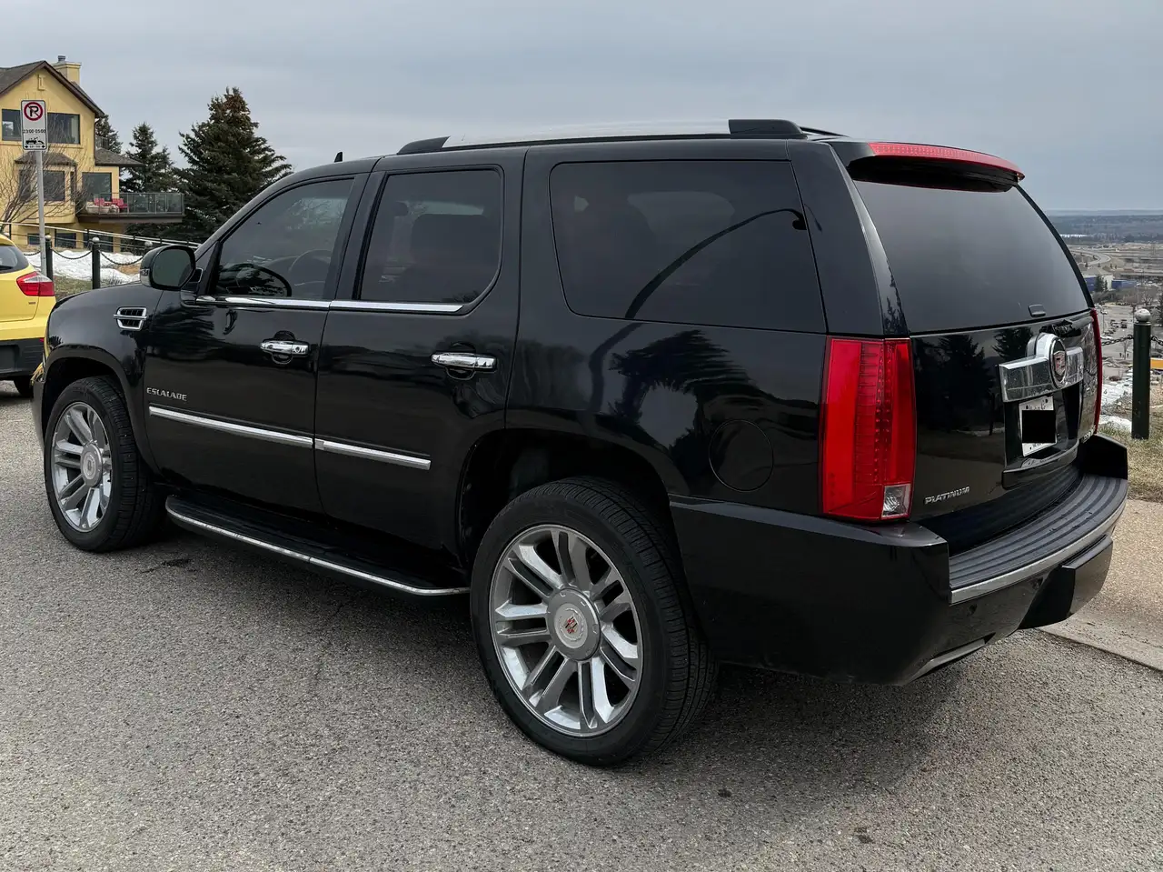 Cadillac Escalade снимка Cadillac Escalade