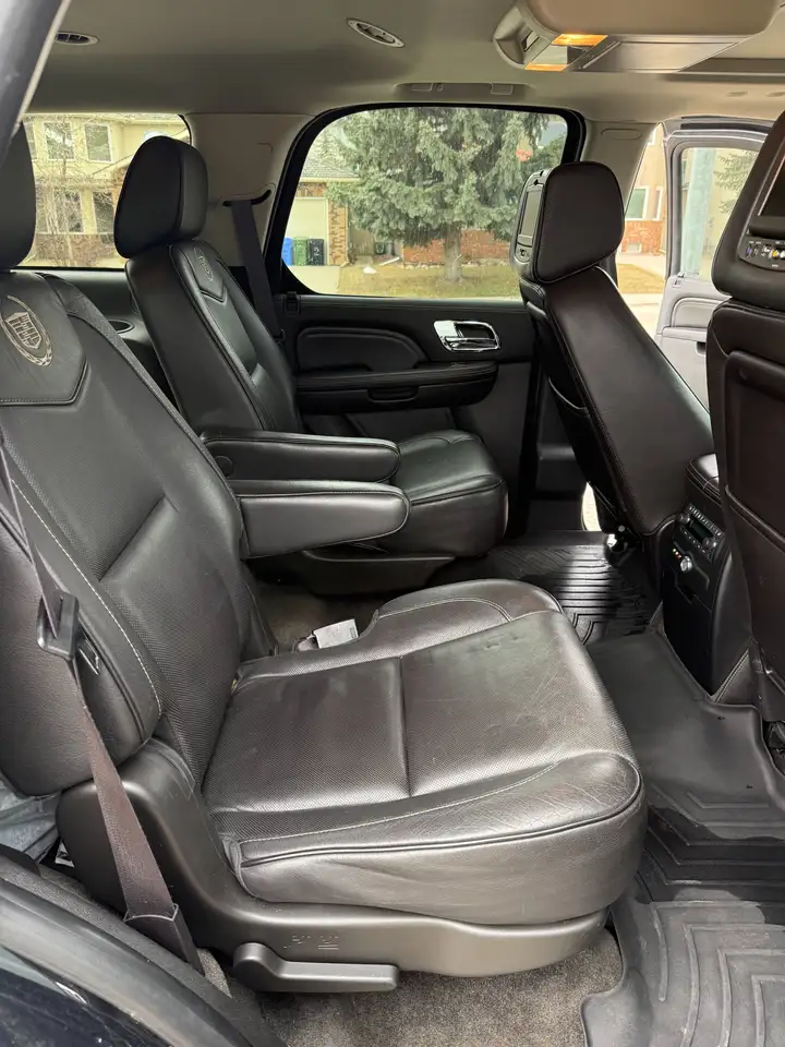 Cadillac Escalade снимка Cadillac Escalade
