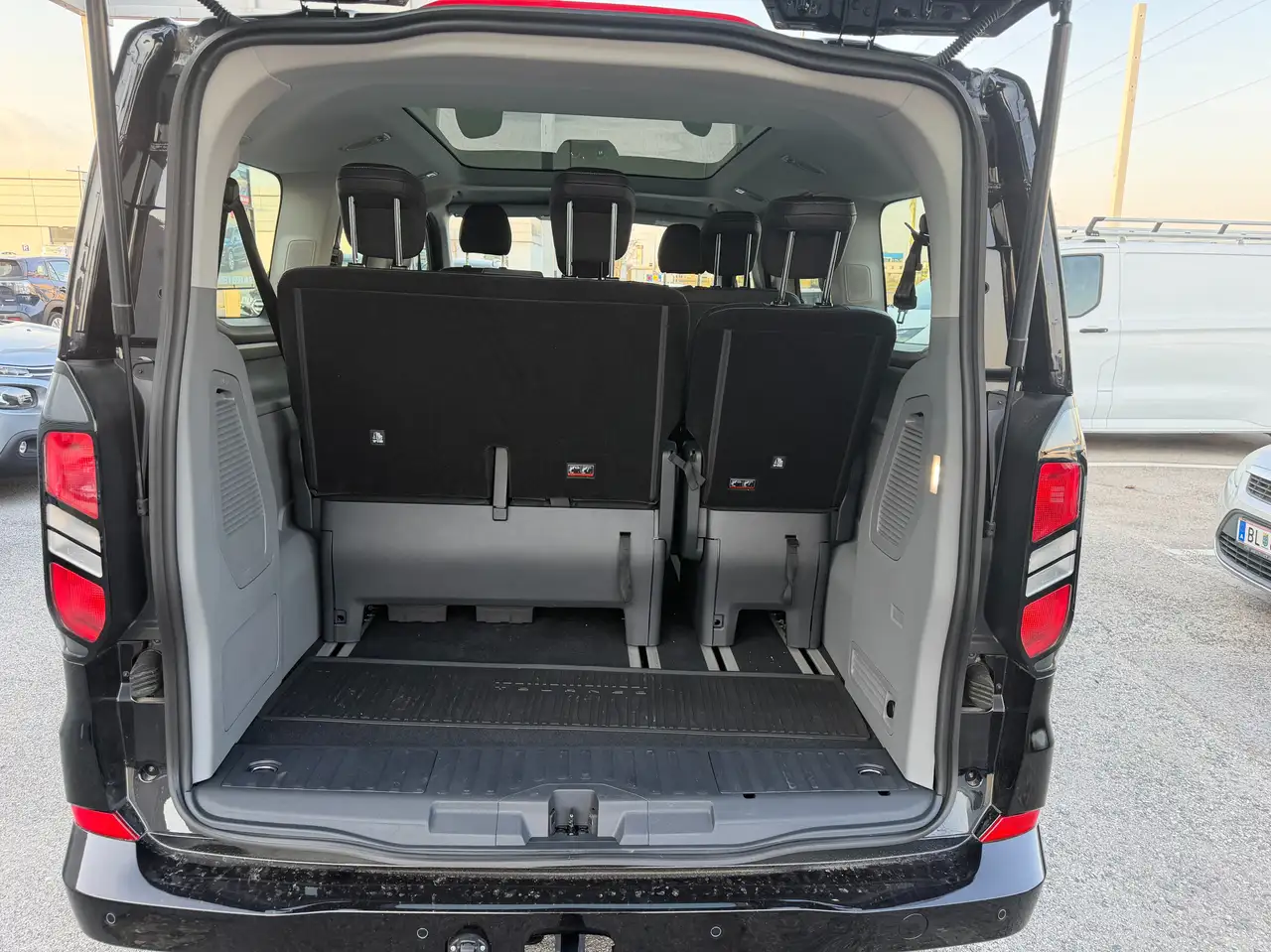 Ford Tourneo Custom 2026 — фото 12