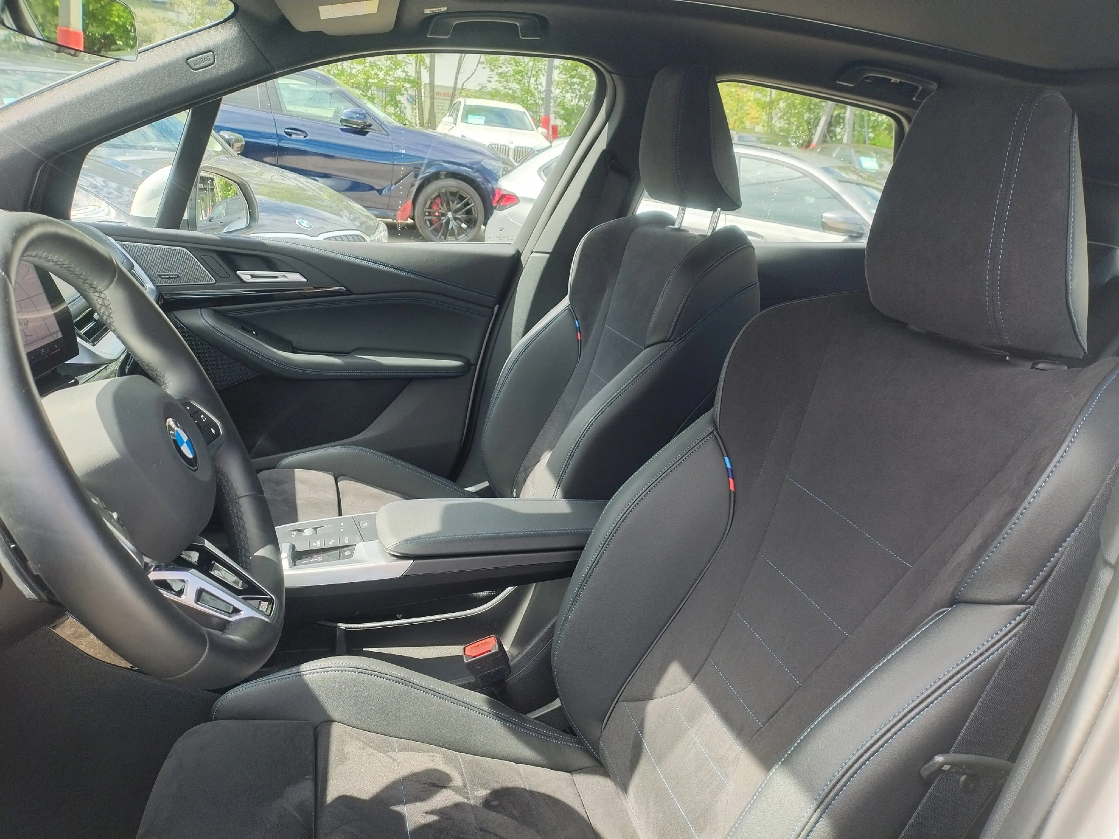 BMW 223 i xDrive Active Tourer M Sportpaket Head-Up — photo 10