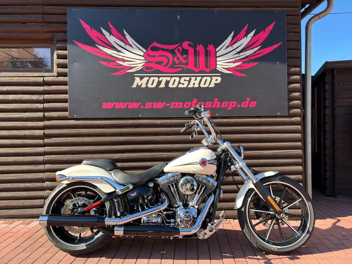 Harley-Davidson FXSB Breakout *260er, verst.Auspuff, ABS* Bianco - 1