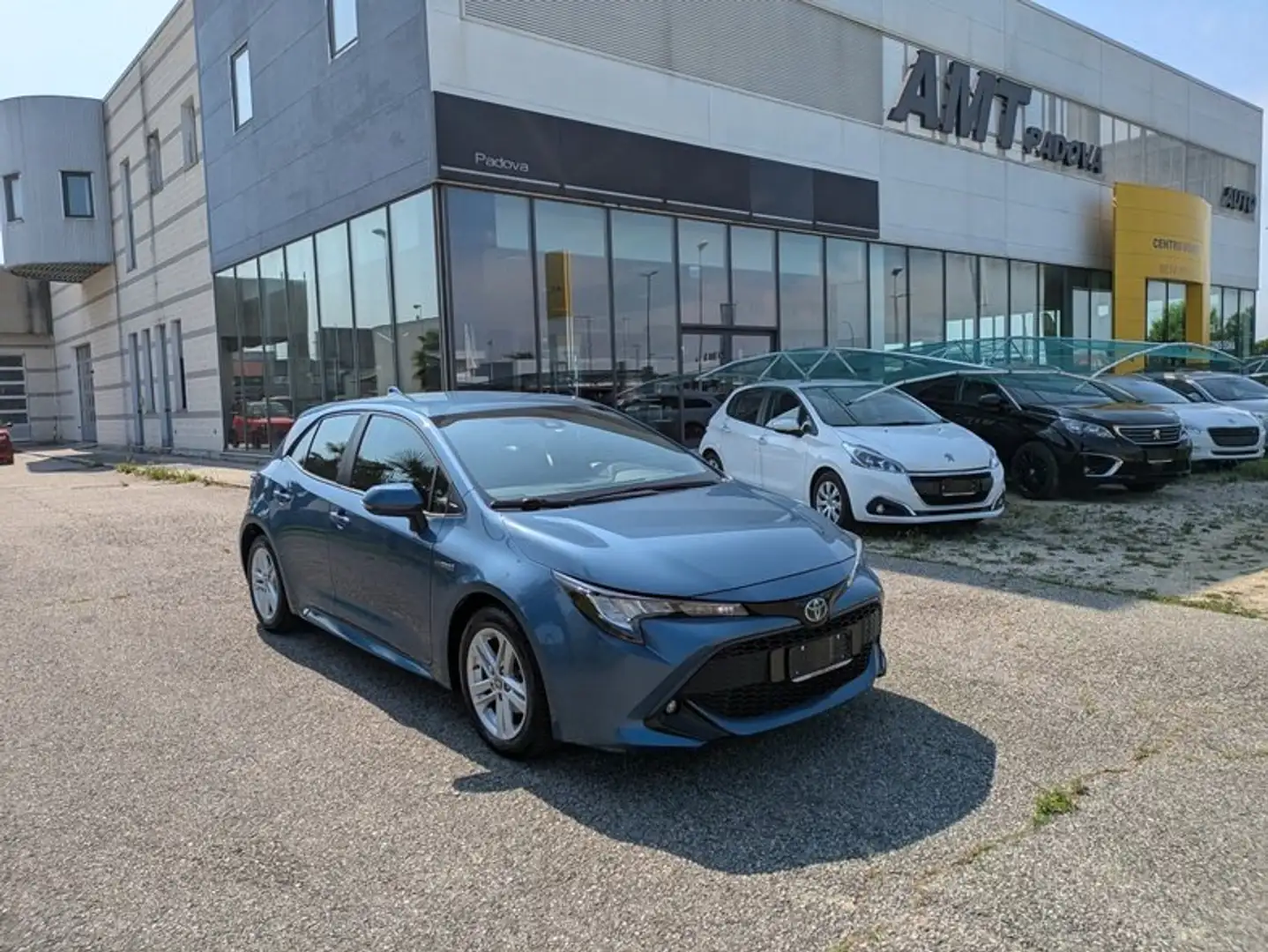 Toyota Corolla 1.8h Business cvt Blu/Azzurro - 1