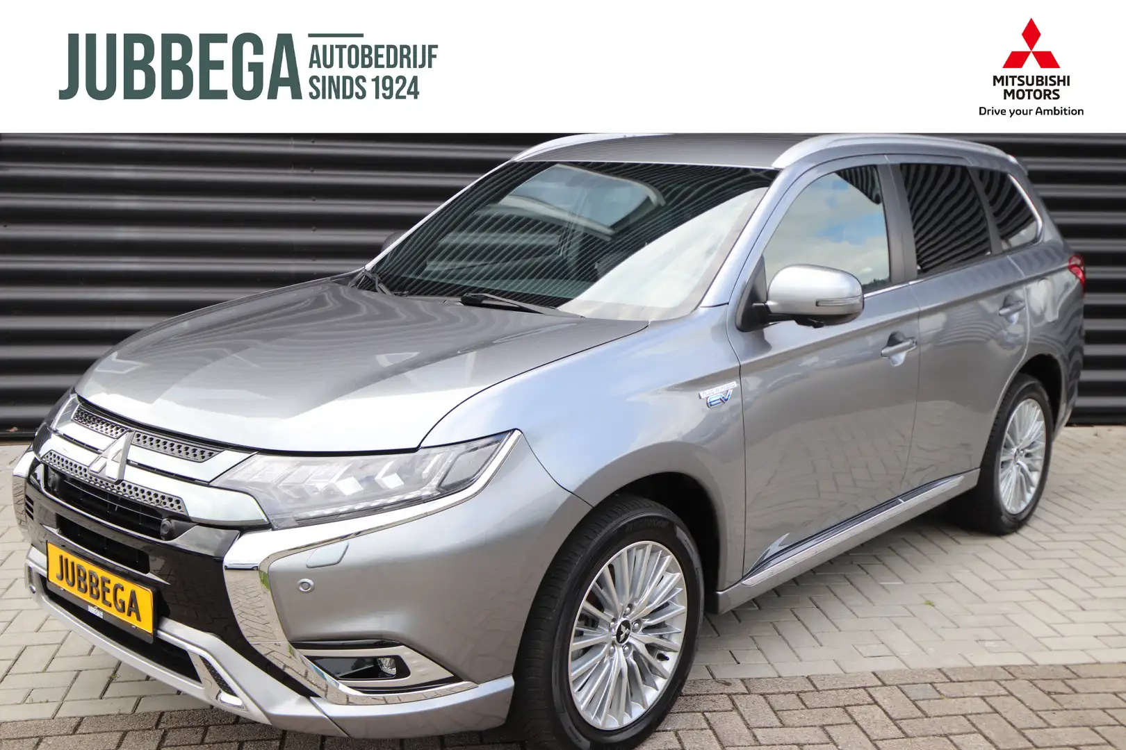 Mitsubishi Outlander 2.4 PHEV Instyle Dealer O.H. Grijs - 1