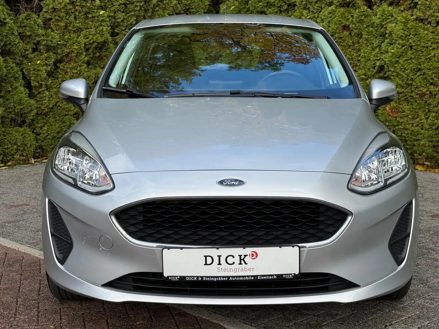 Ford Fiesta 1.5 TDCI Cool & Connect NAV+SHZ+TEMP+MFL+ Silber - 2