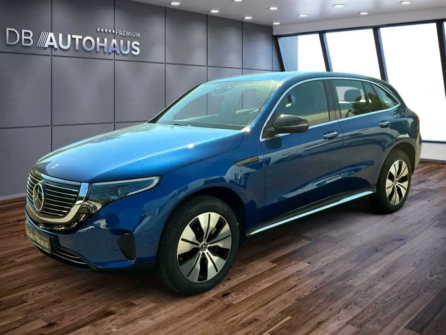 Mercedes-Benz EQC 400 4MATIC Niebieski - 1