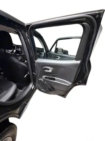 Jeep Renegade view 22