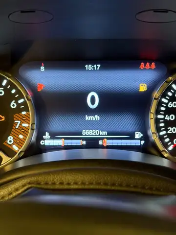 Jeep Renegade view 11