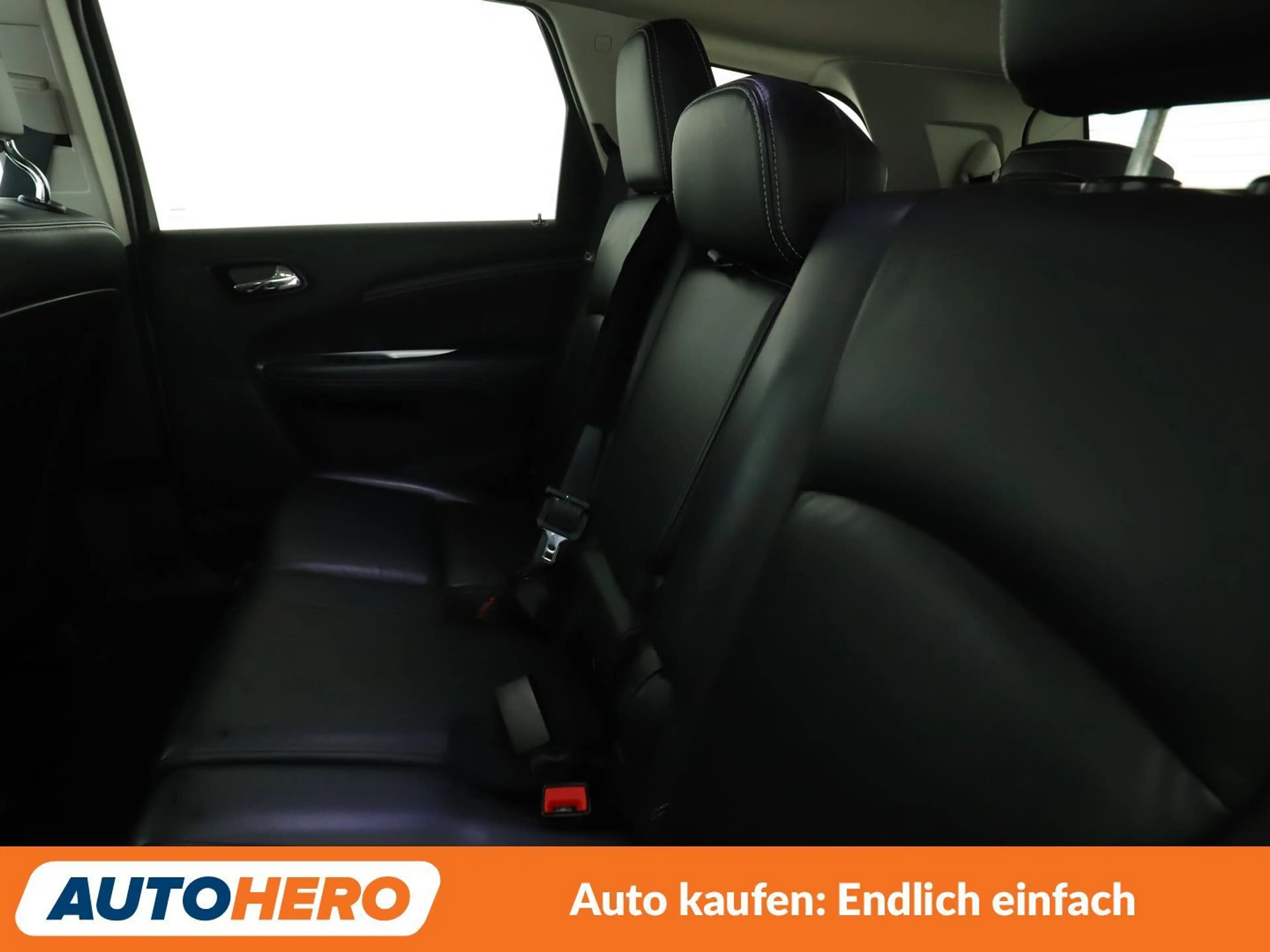 Fiat Freemont 2.0 Multijet Black Code AWD Aut*7-SITZER*NAVI*CAM* — photo 14