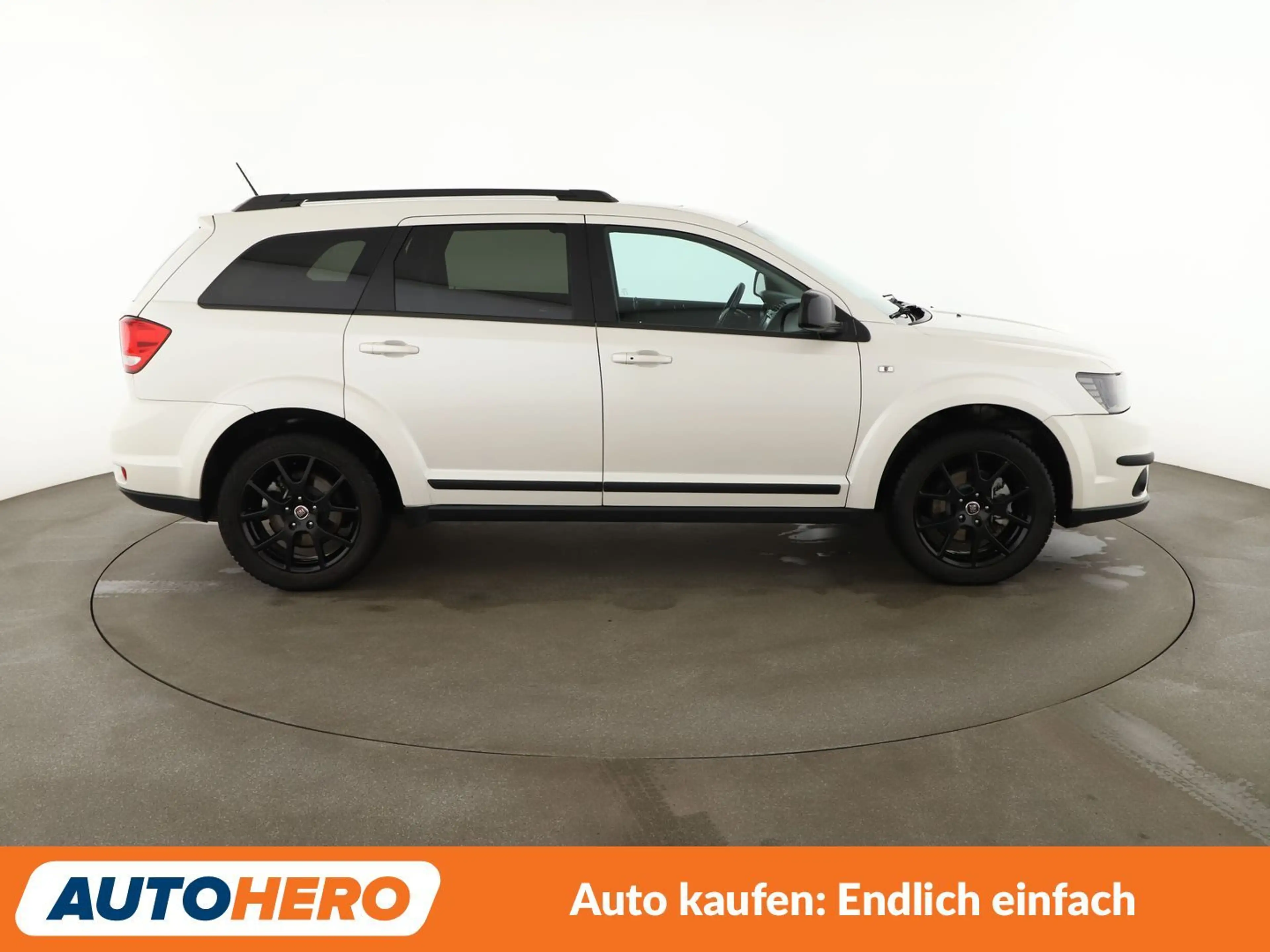 Fiat Freemont 2.0 Multijet Black Code AWD Aut*7-SITZER*NAVI*CAM* — photo 7