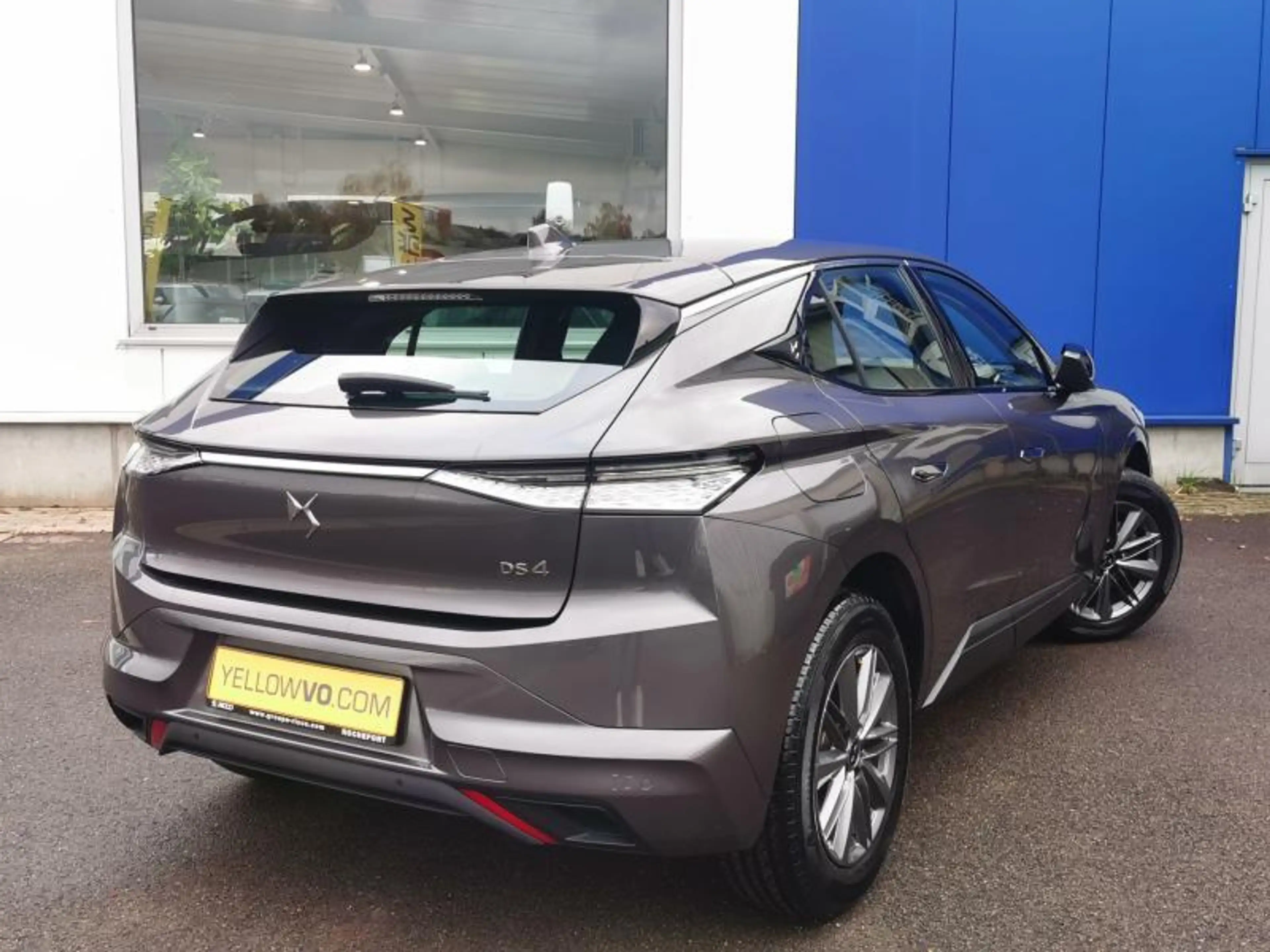 DS Automobiles DS 4 Bastille + / EAT8 / 130ch — photo 4