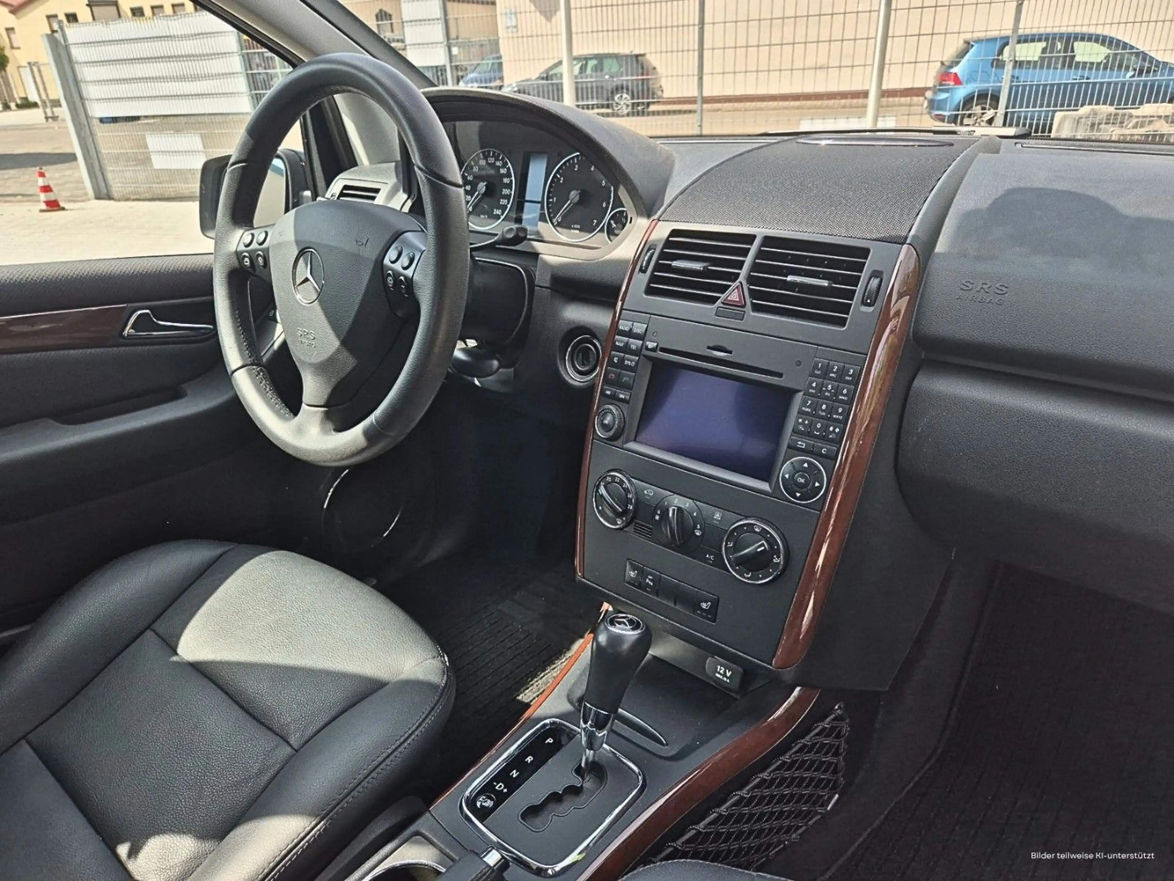 Mercedes-Benz A 200 Autom. orig. 16.000 km *Leder *Sitzheizung — photo 9