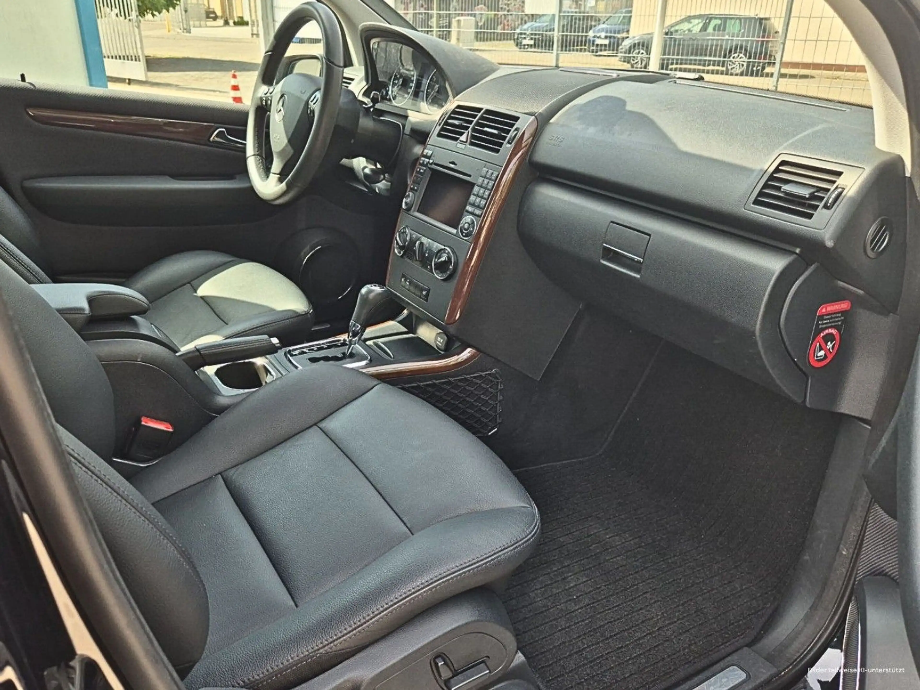 Mercedes-Benz A 200 Autom. orig. 16.000 km *Leder *Sitzheizung — photo 8