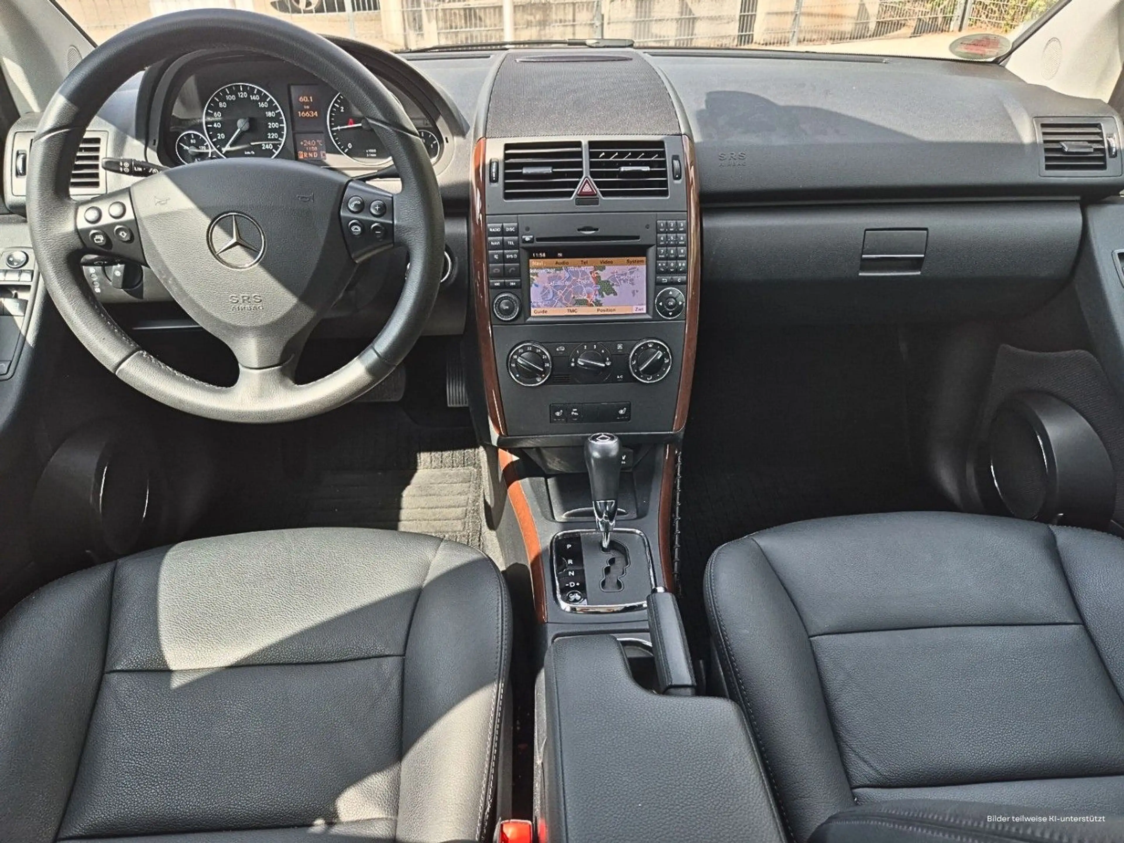 Mercedes-Benz A 200 Autom. orig. 16.000 km *Leder *Sitzheizung — photo 15